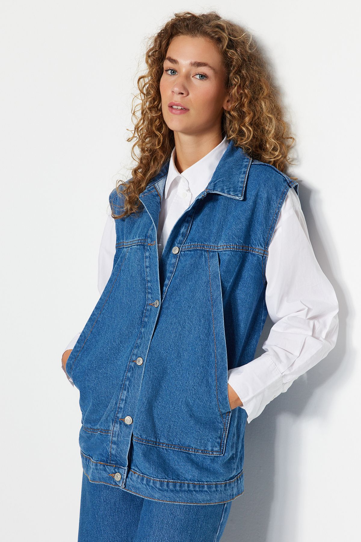 TRENDYOL MODEST Blue Pocket Denim Vest TCTAW24YL00031
