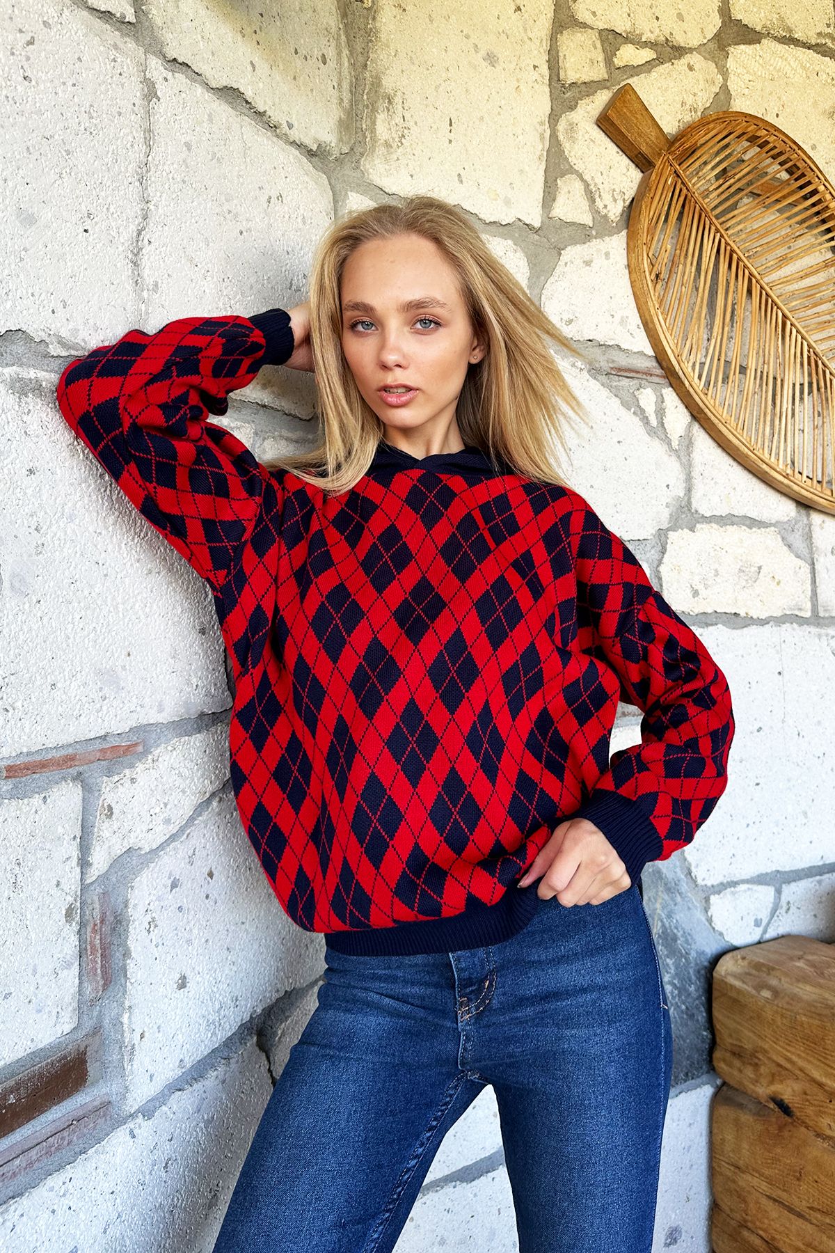 Trend Ala at Stili Women s Red Patterned Hooded Knitwear Thick Sweater ALC X10926
