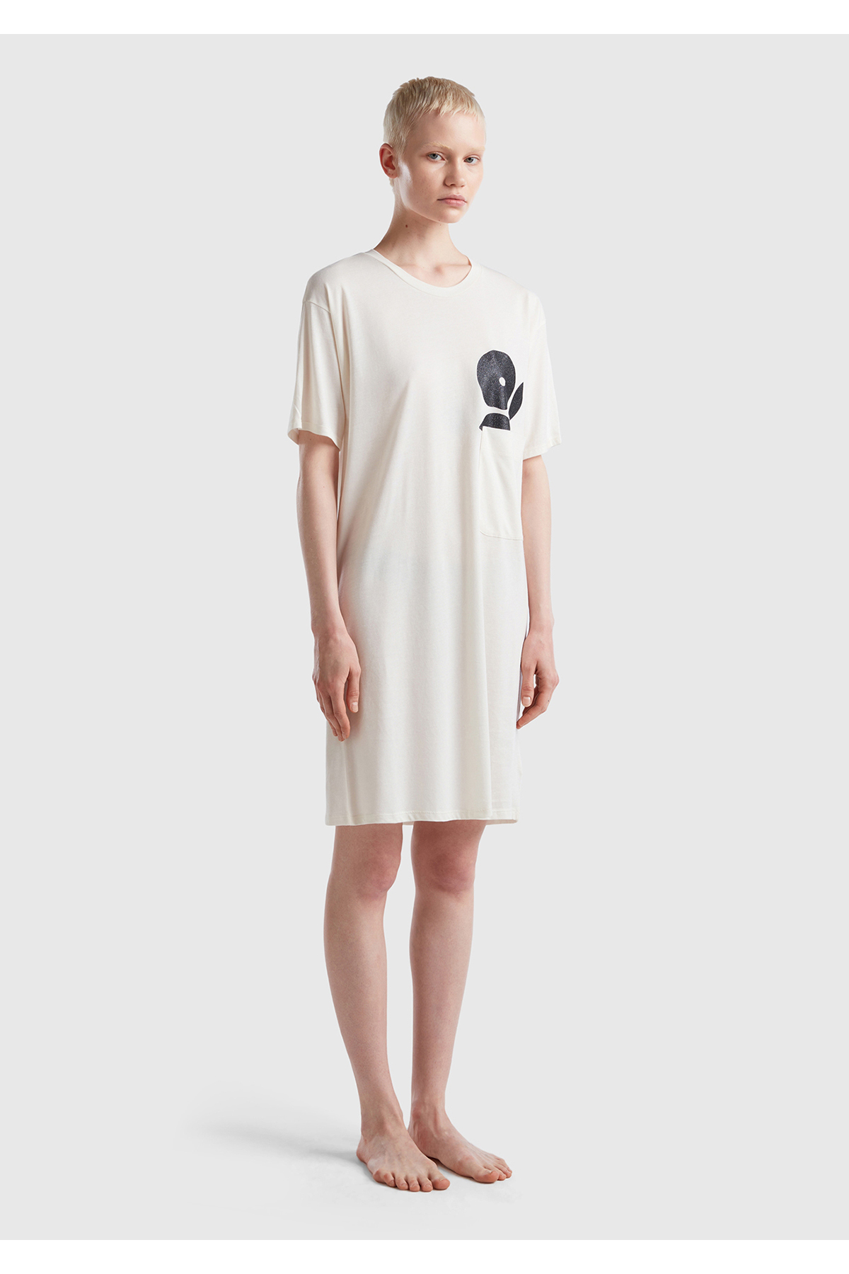 United Colors of Benetton Kadın Krem Yakası Çiçek Baskılı Viskoz Karışımlı Gecelik