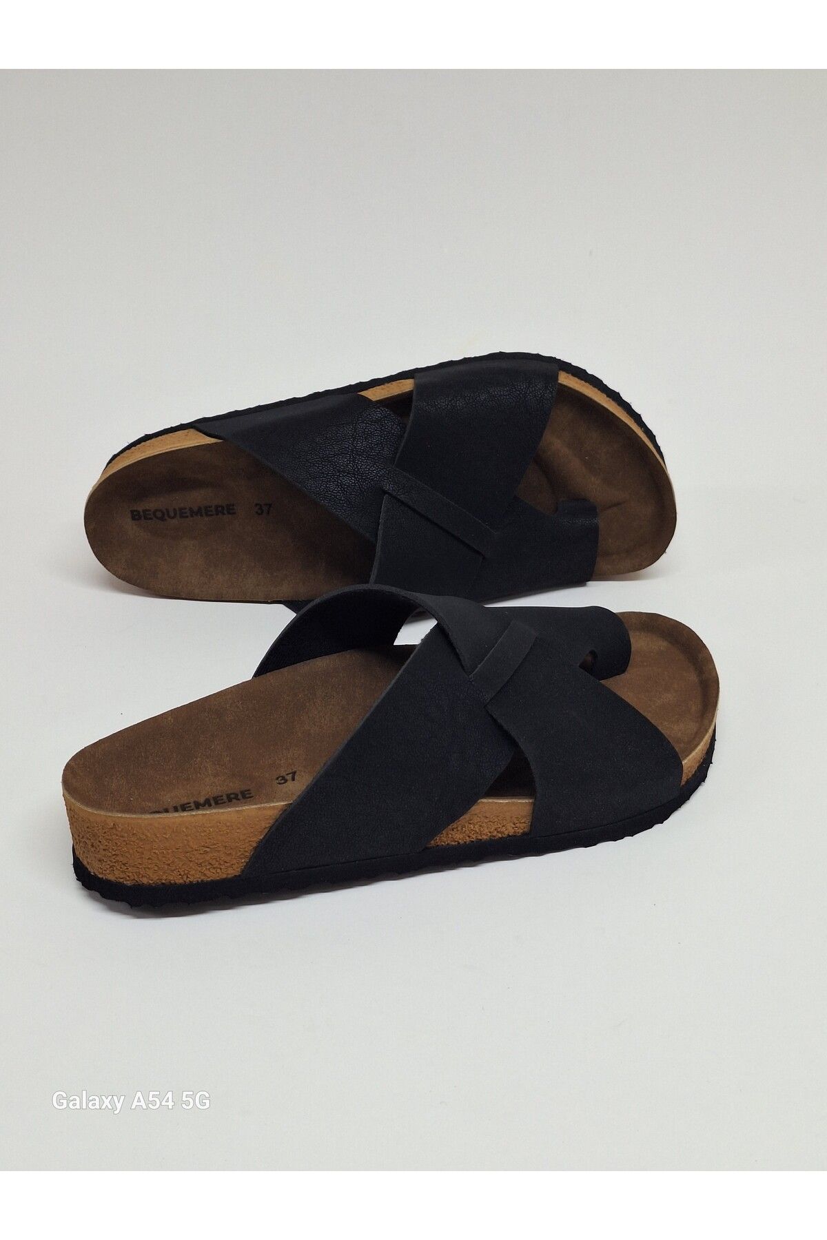 Thumb slippers discount