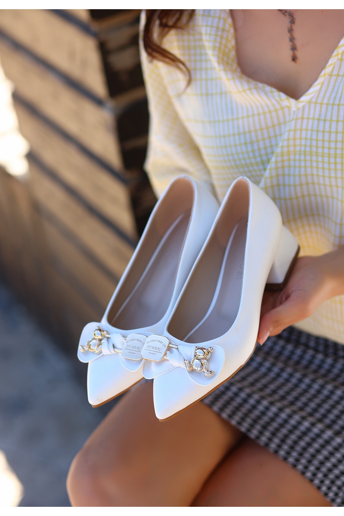 Zoxi Beyaz Cilt Topuklu Ayakkabı