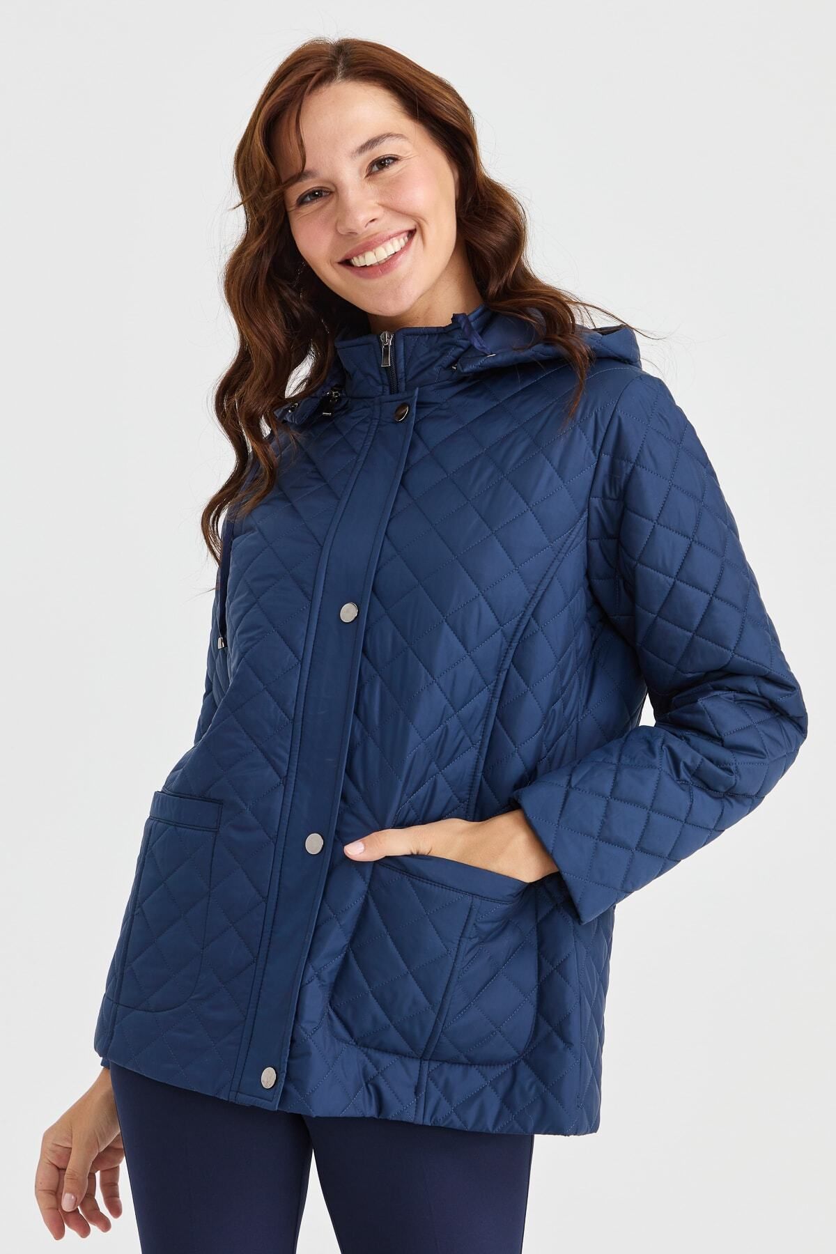 Short top navy jacket