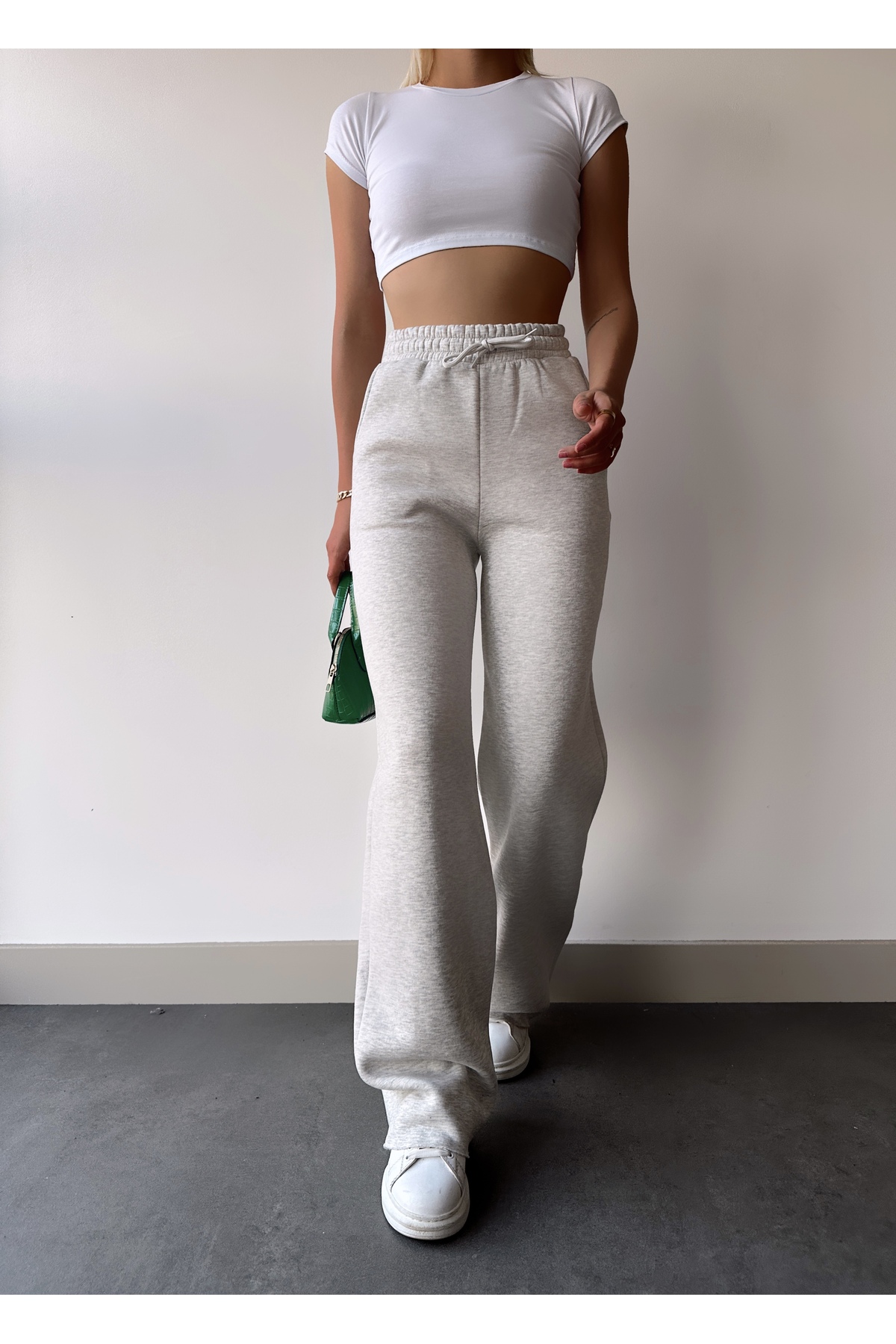 schlank  Kadın Açık Gri İçi Polarlı Kışlık Bağcıklı Yüksek Bel Bol Paça Eşofman Altı - Görsel 6