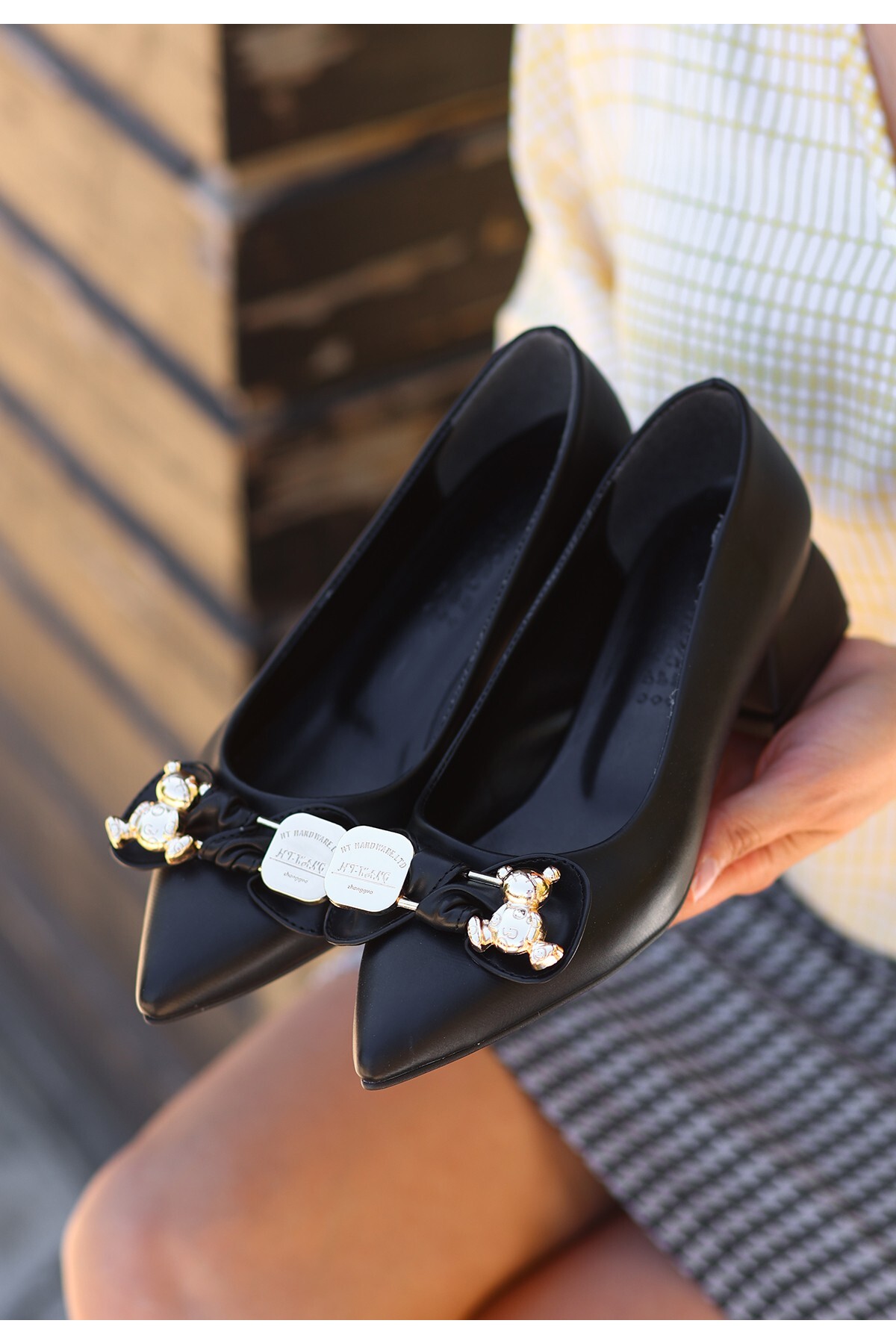 Zoxi Siyah Cilt Topuklu Ayakkabı