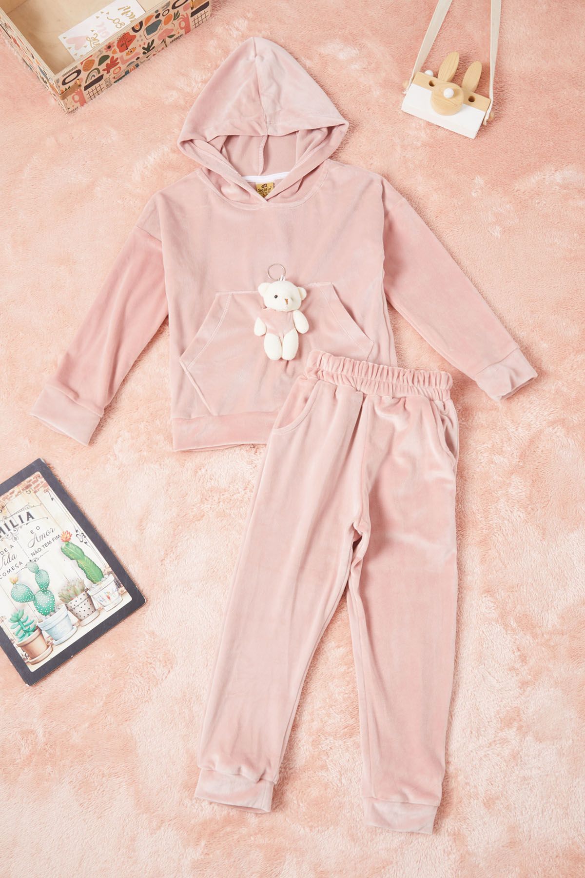 Girl sales velvet tracksuit