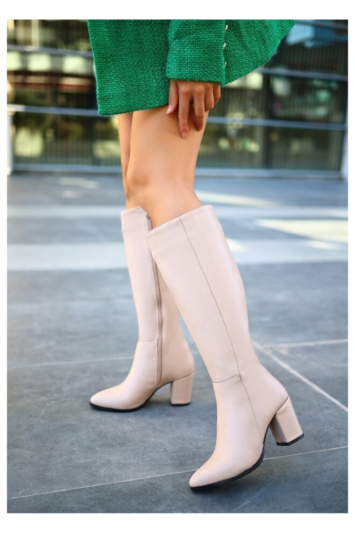 Taf shoes top
