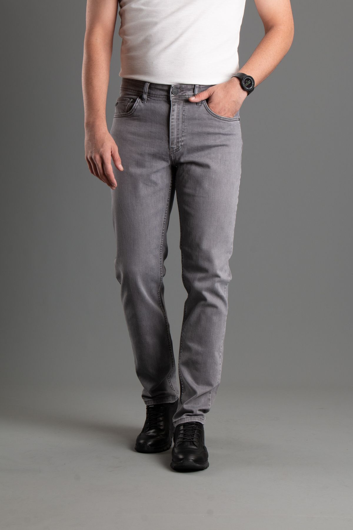 Dark grey 2025 straight leg jeans