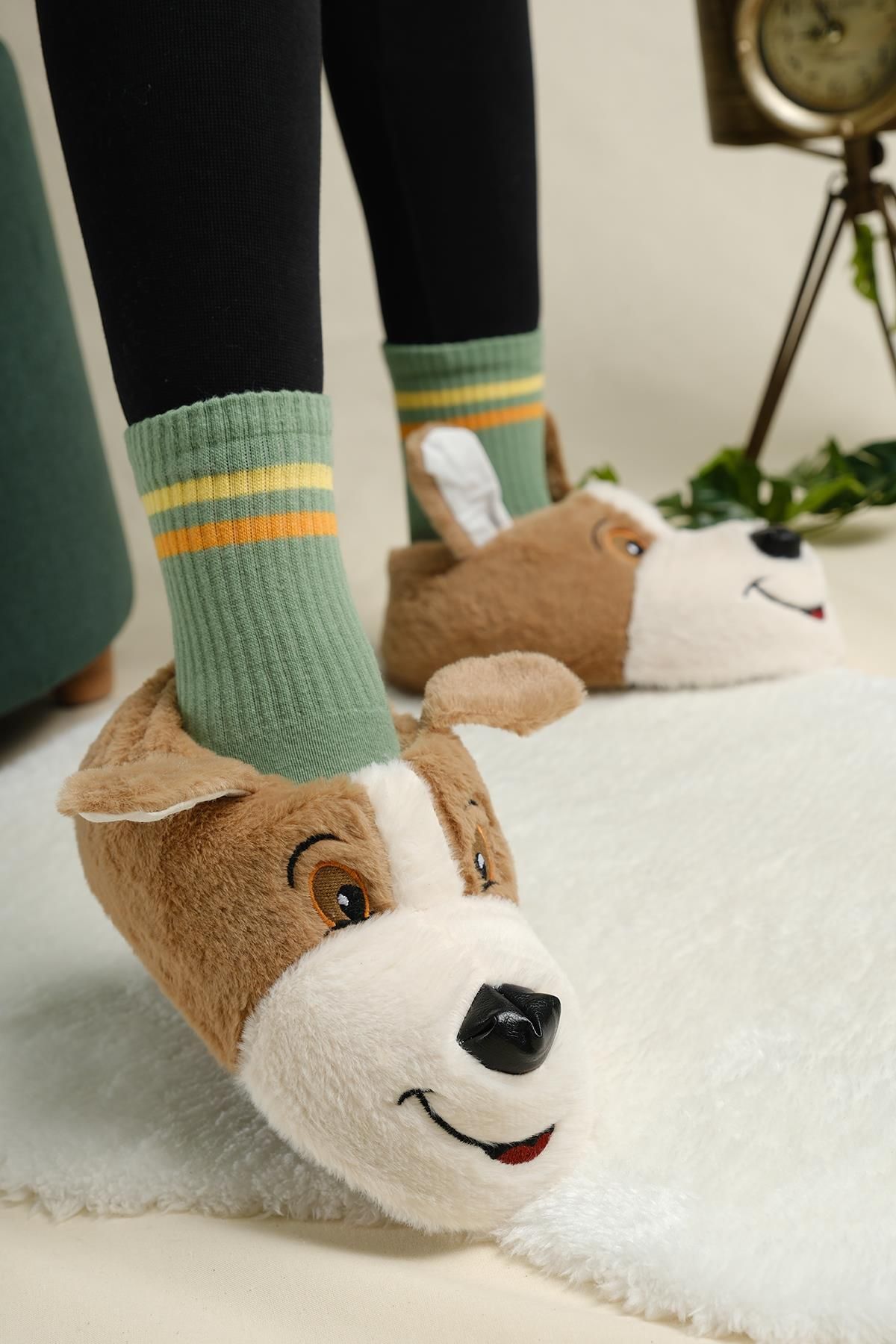 Soft fleece best sale slippers