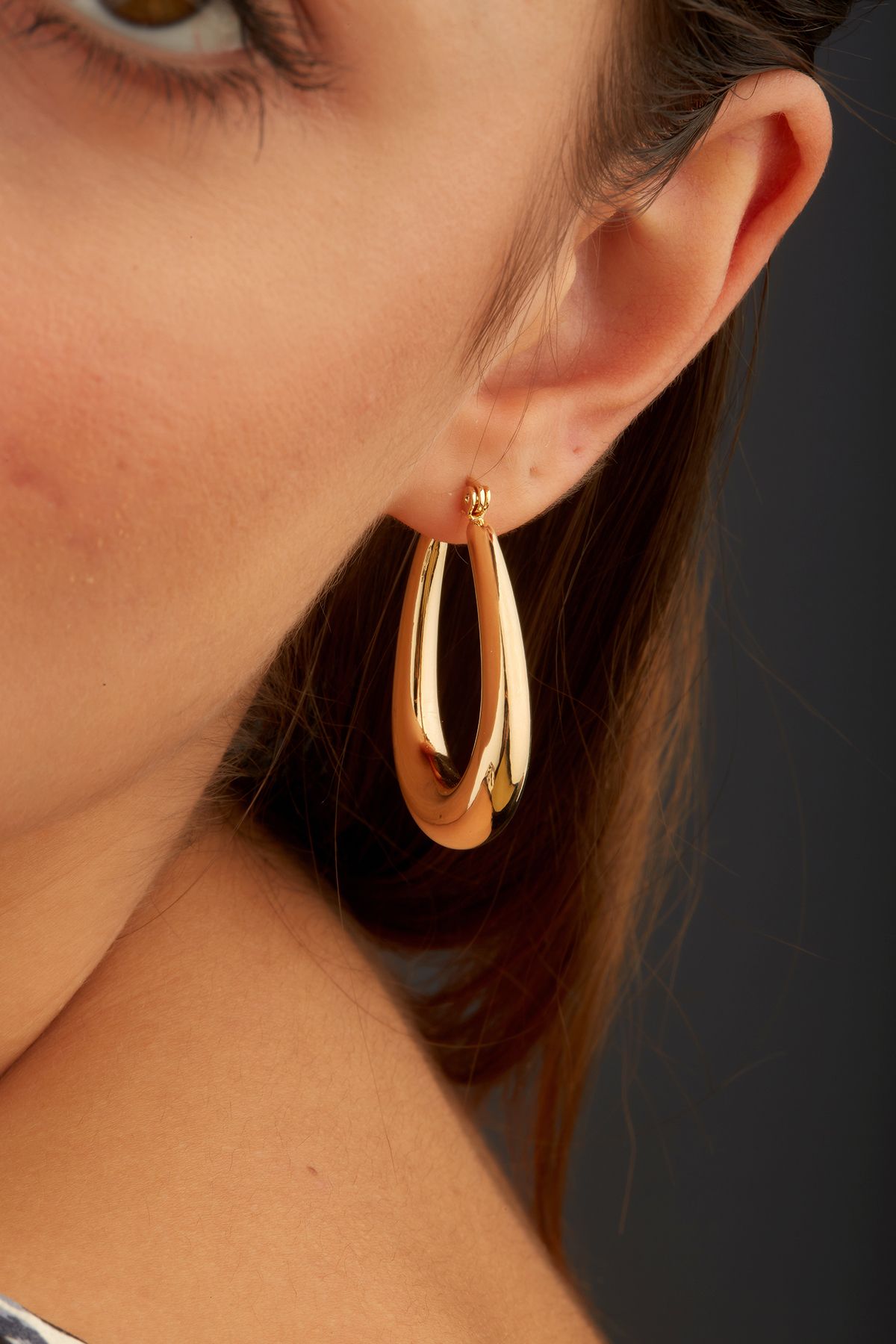Jade earrings gold hotsell