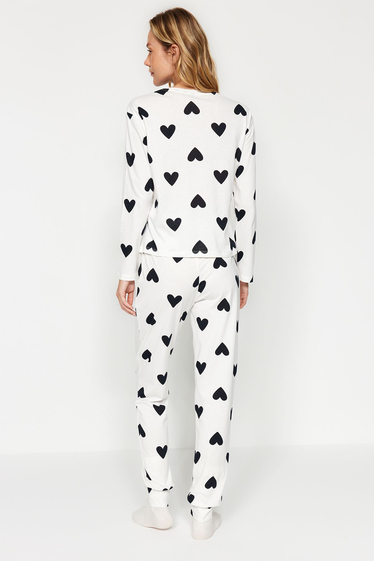 Trendyol Collection-Schwarzes Strick-Pyjama-Set mit Herzmotiv – 100 % Baumwolle THMAW21PT0566 7