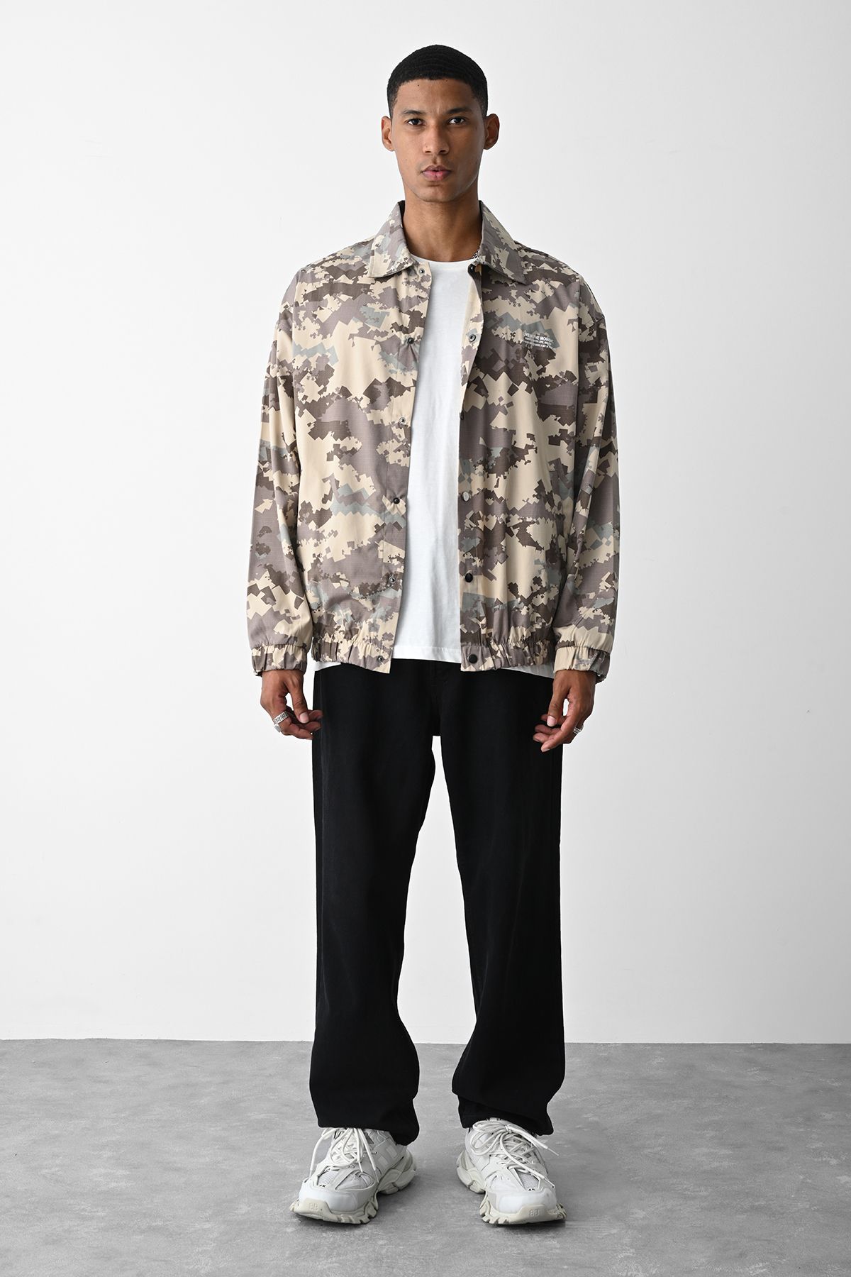Beige new arrivals camo jacket