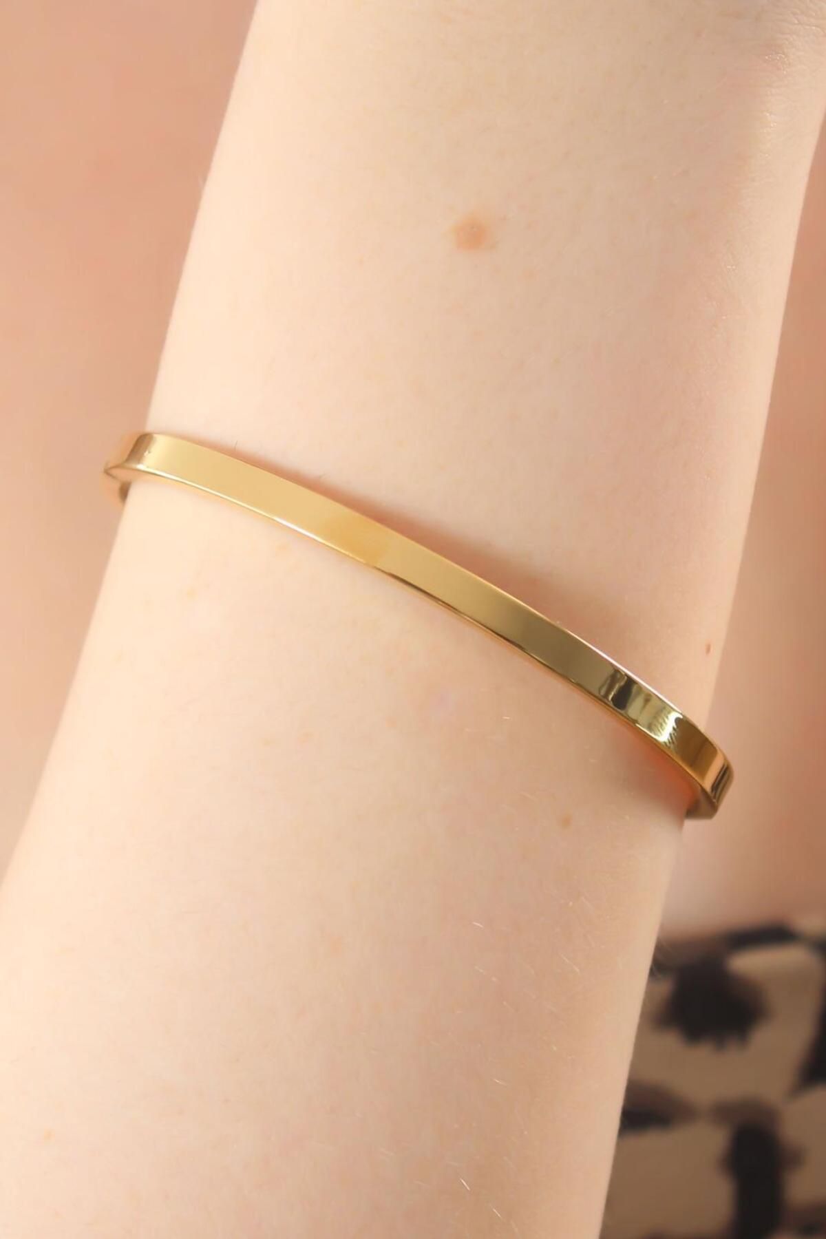 Clariss Steel Bracelet Gold colored Casual Trendyol