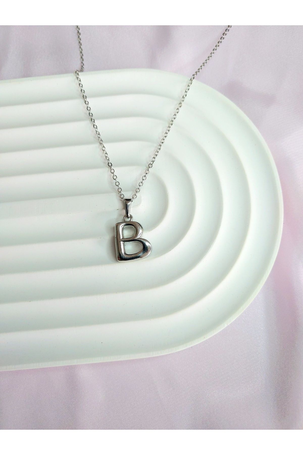 Alexis Carrel-Women's Silver Plated Balloon Letter B Necklace, Bubble Letter Necklace 3