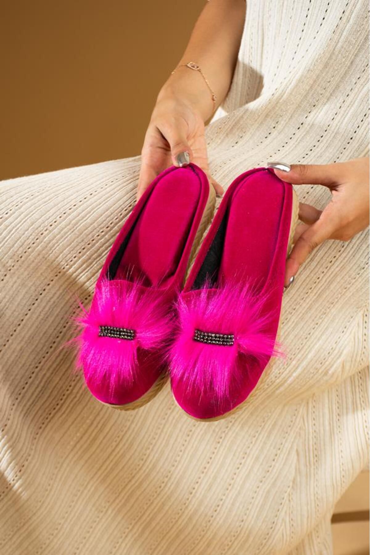 Feather hotsell house slippers