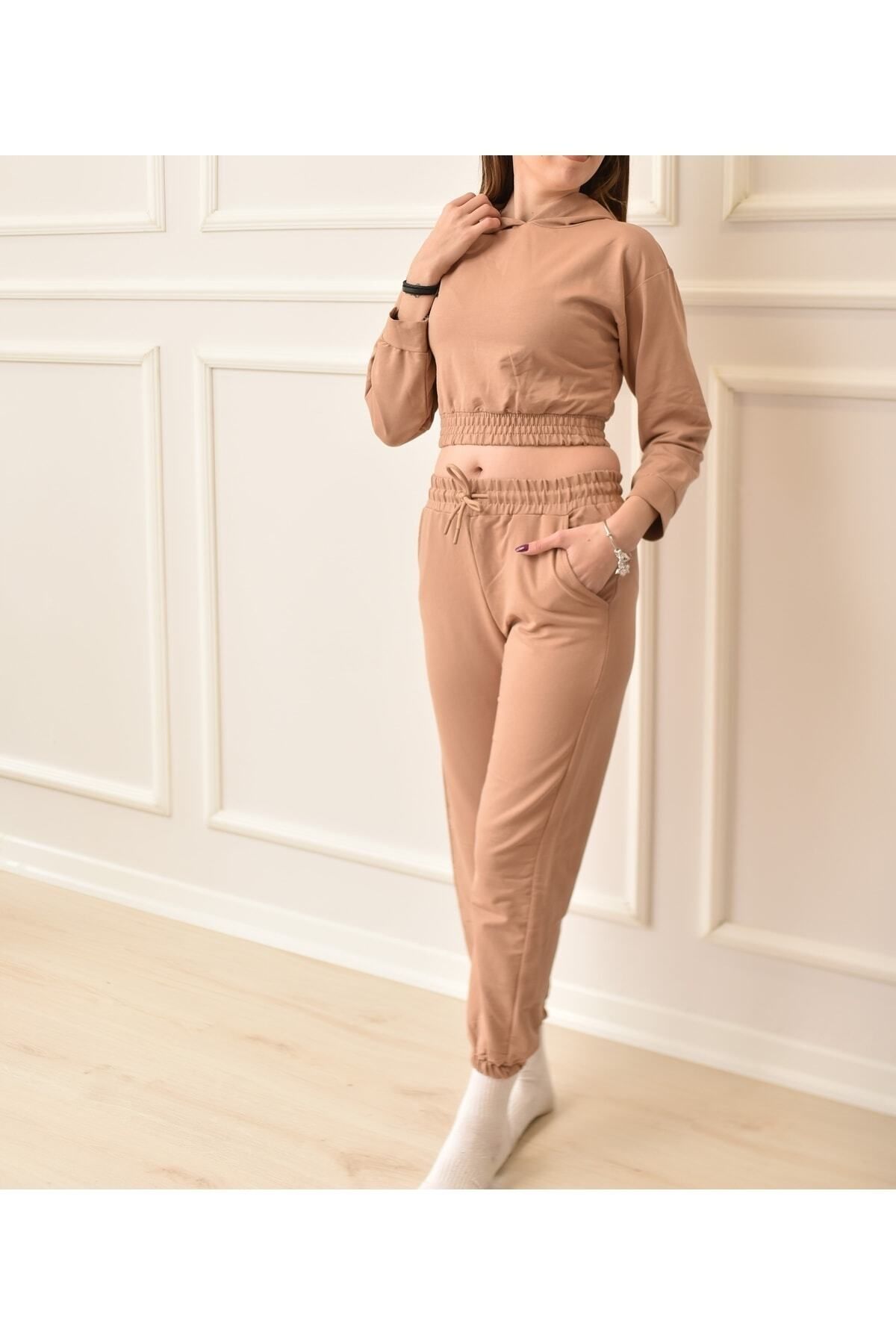 ceedy Hooded Crop Tracksuit Set Trendyol