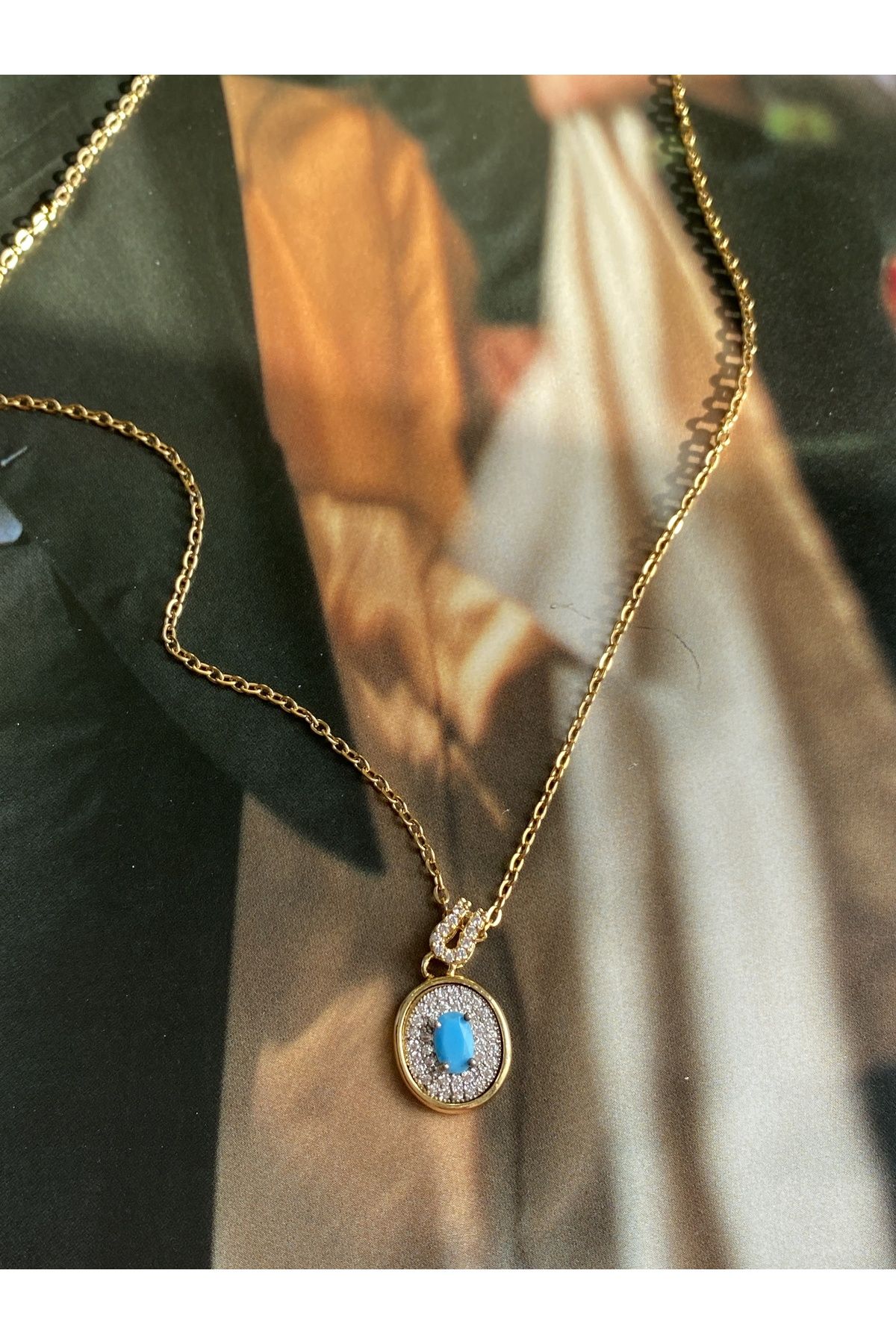 Aesthetic gold necklace online