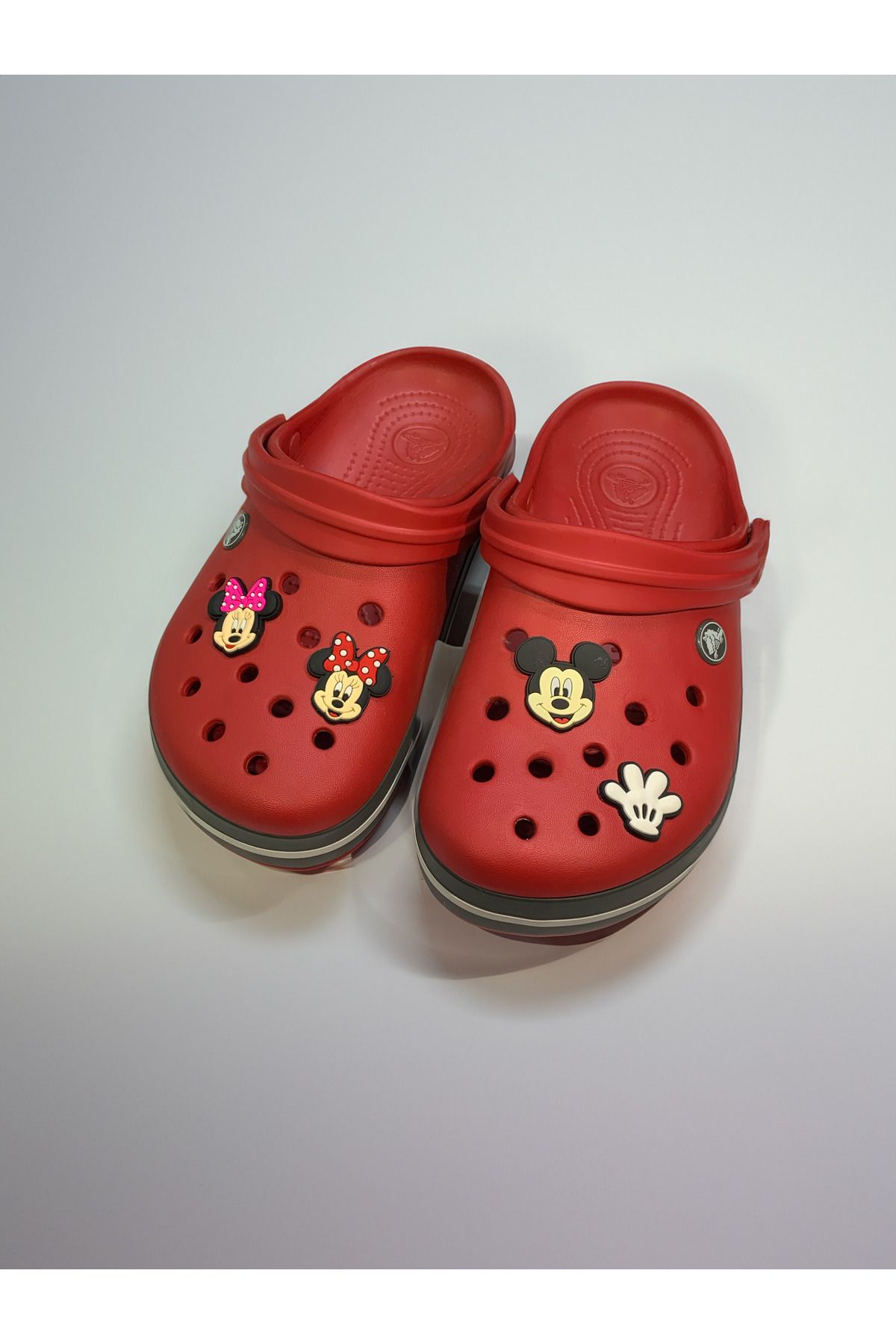 Minnie deals mouse crocs
