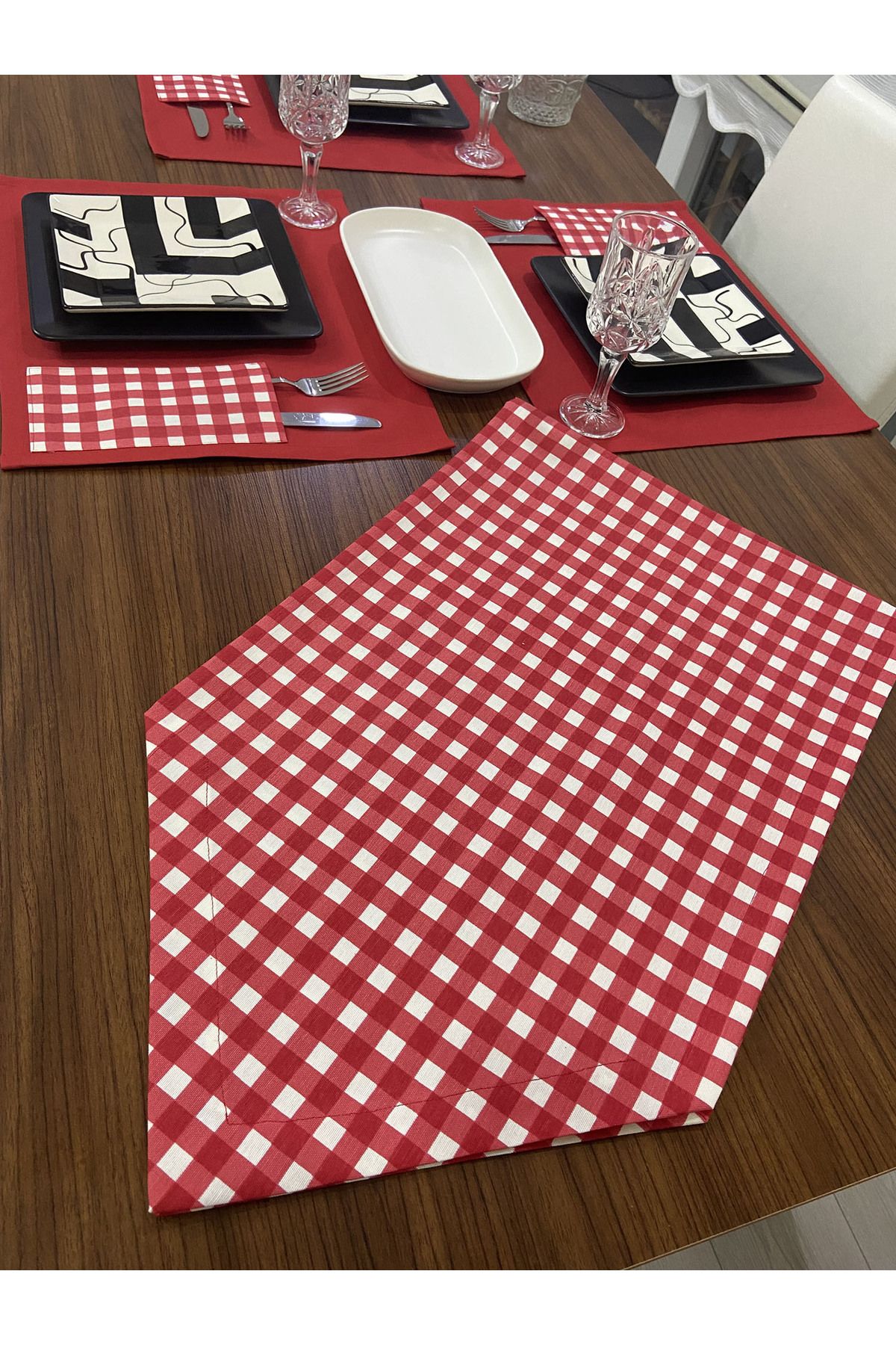 Zeren Home Set De Serviciu American În Carouri Rezistent La Lichide Și Pete Pentru 4 Persoane - One Size