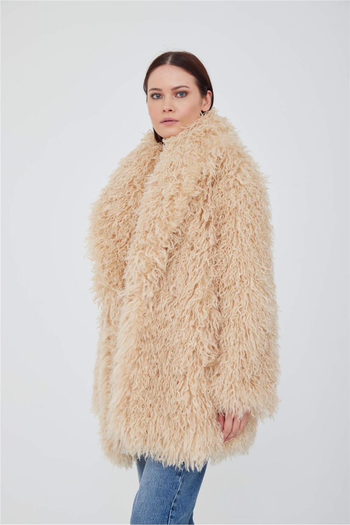Diva Fur Coat