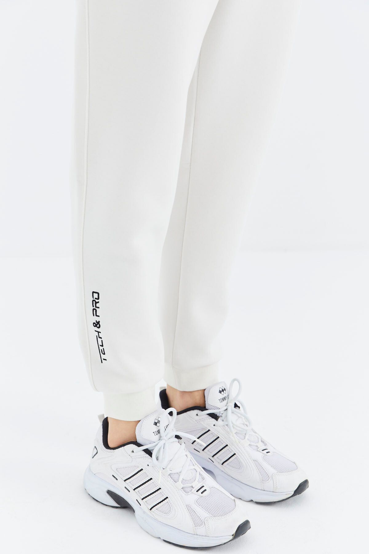 Ryv tracksuit online