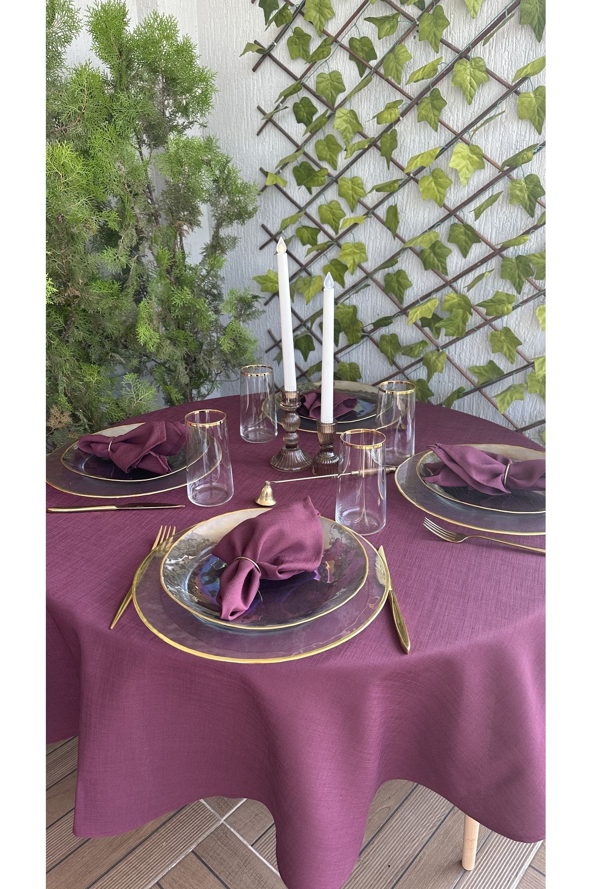 Plum tablecloth shop