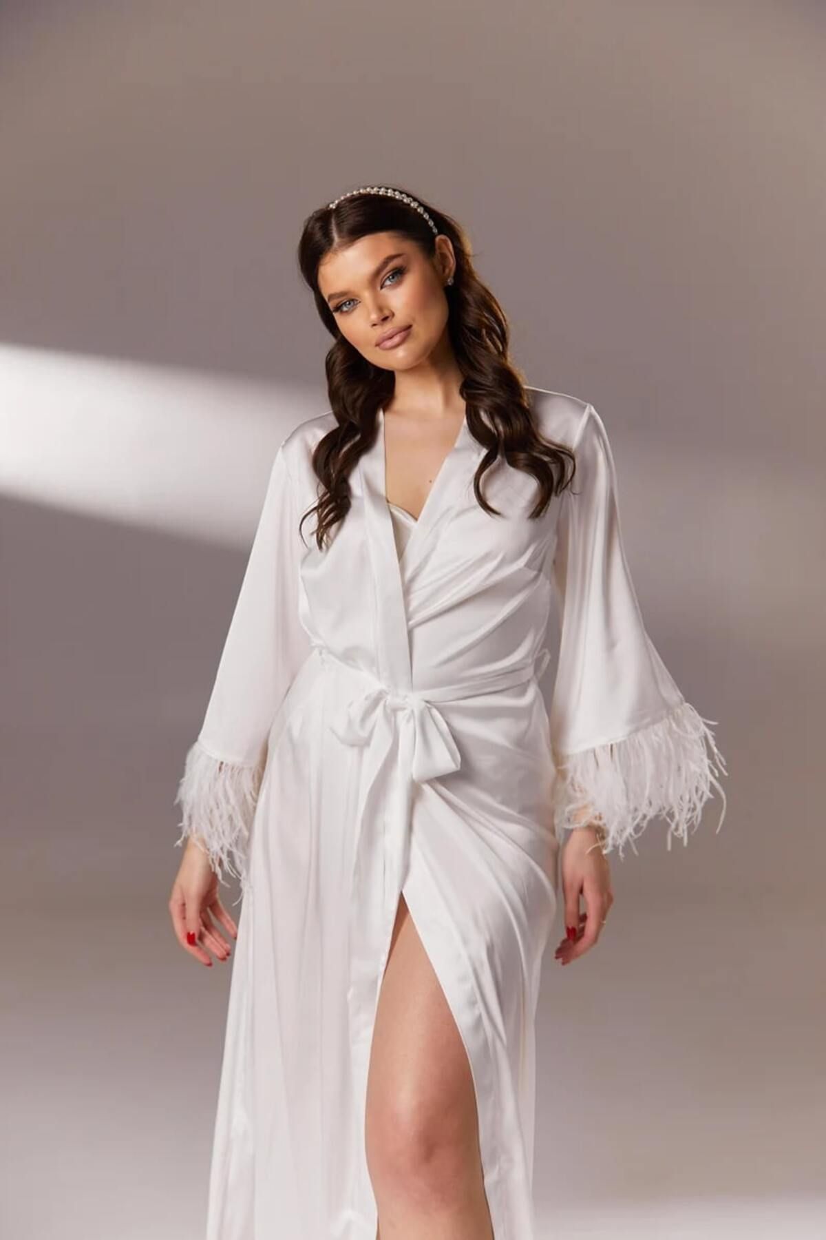 Mimi Ivory Oyster Silk Satin Robe | Silk dressing gown, Silk kimono, Silk  robe long