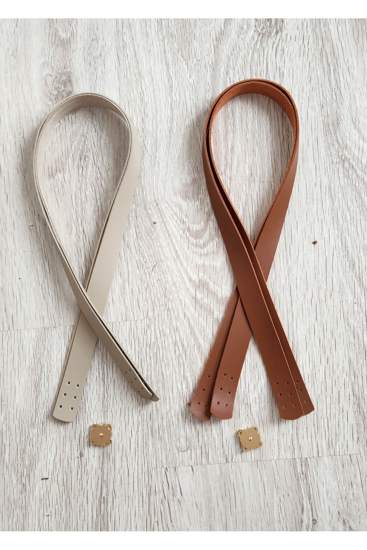 LEATHER SEWN HANGER (70 CM) AND 2 SEWN MAGNETS ( 2 STANDS KIT)