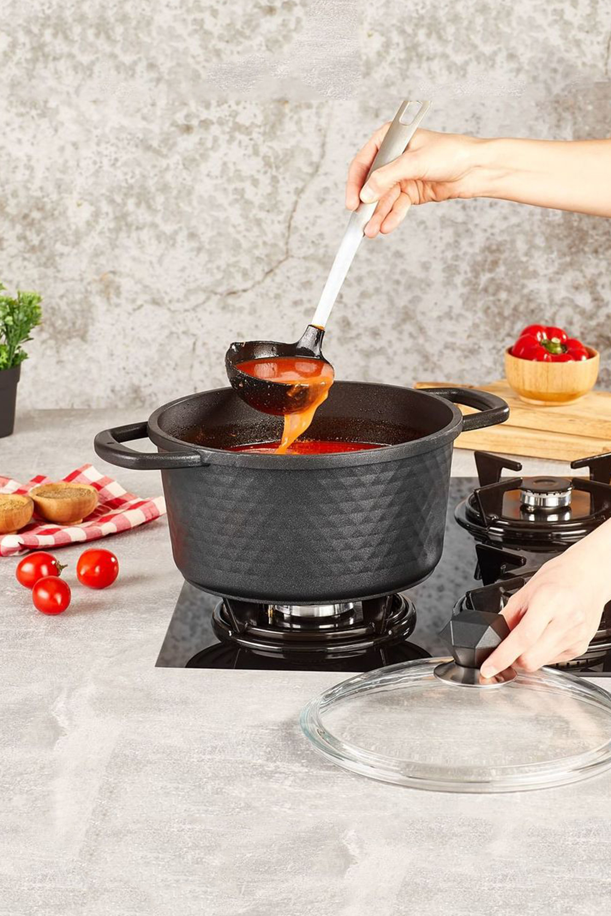 Tekli Döküm Derin Tencere 24 Cm
