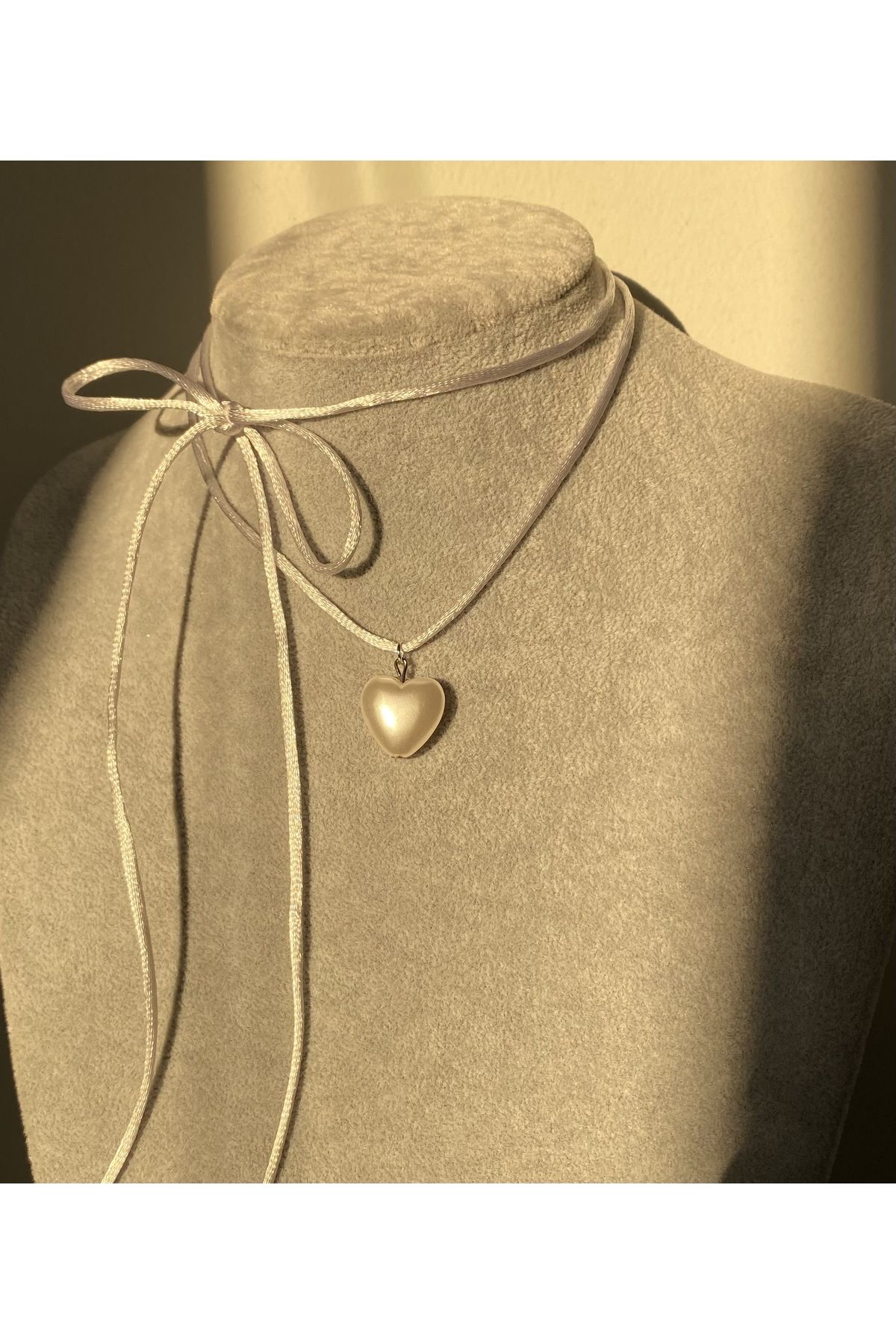Choker with shop heart pendant