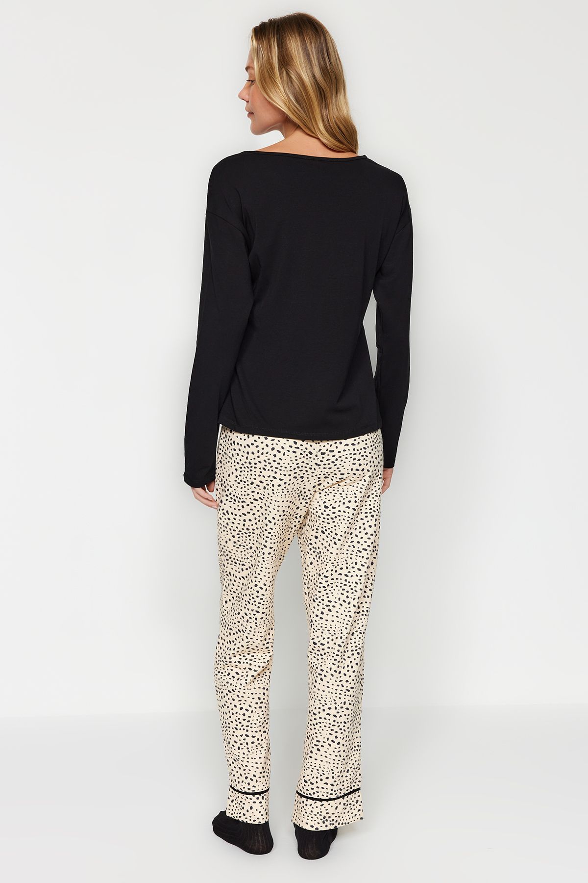 Trendyol Collection-Sada pyžama s leopardím vzorem, 100% bavlna, černá-vícebarevná Thmaw24Pt00209 7