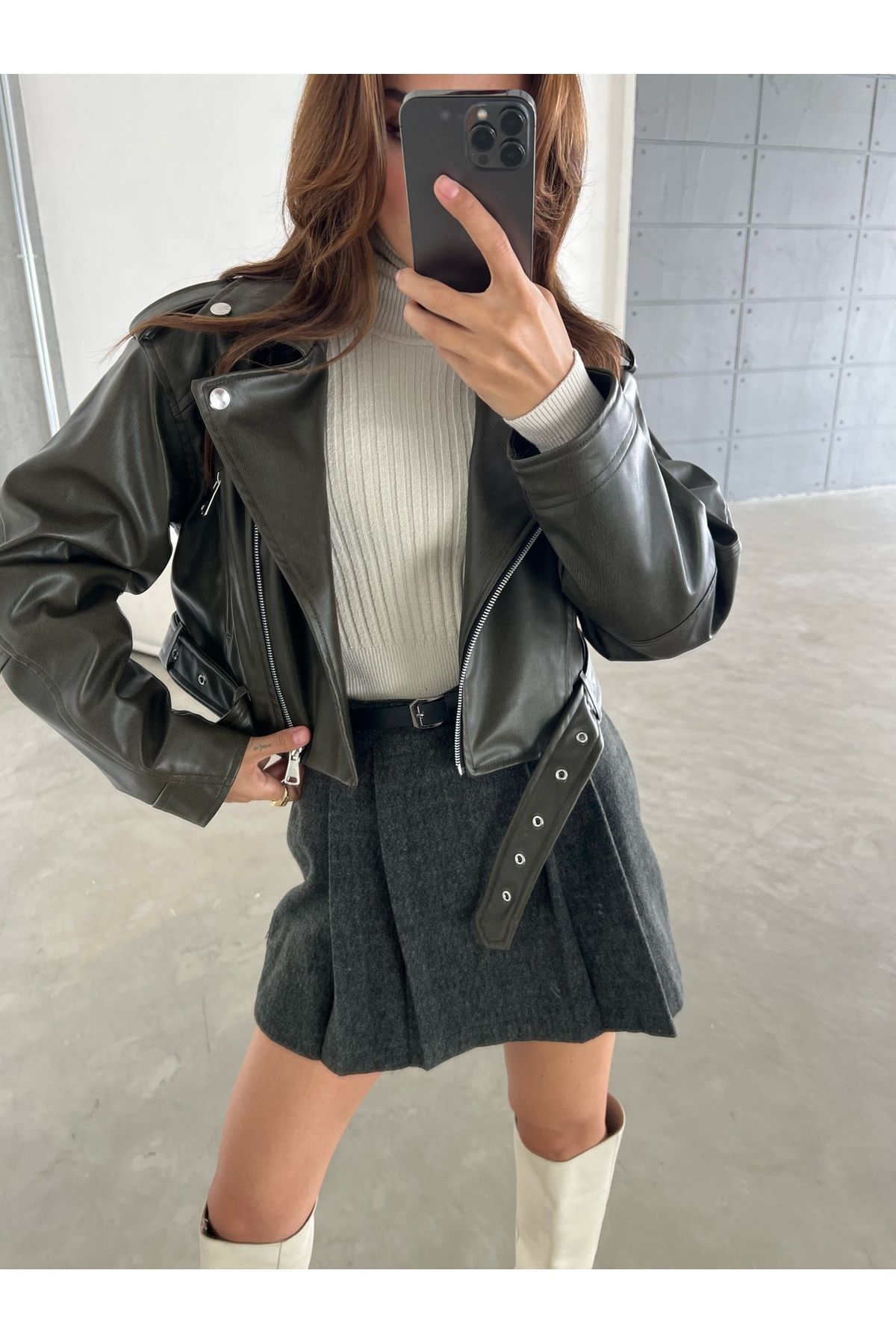 complete the look image