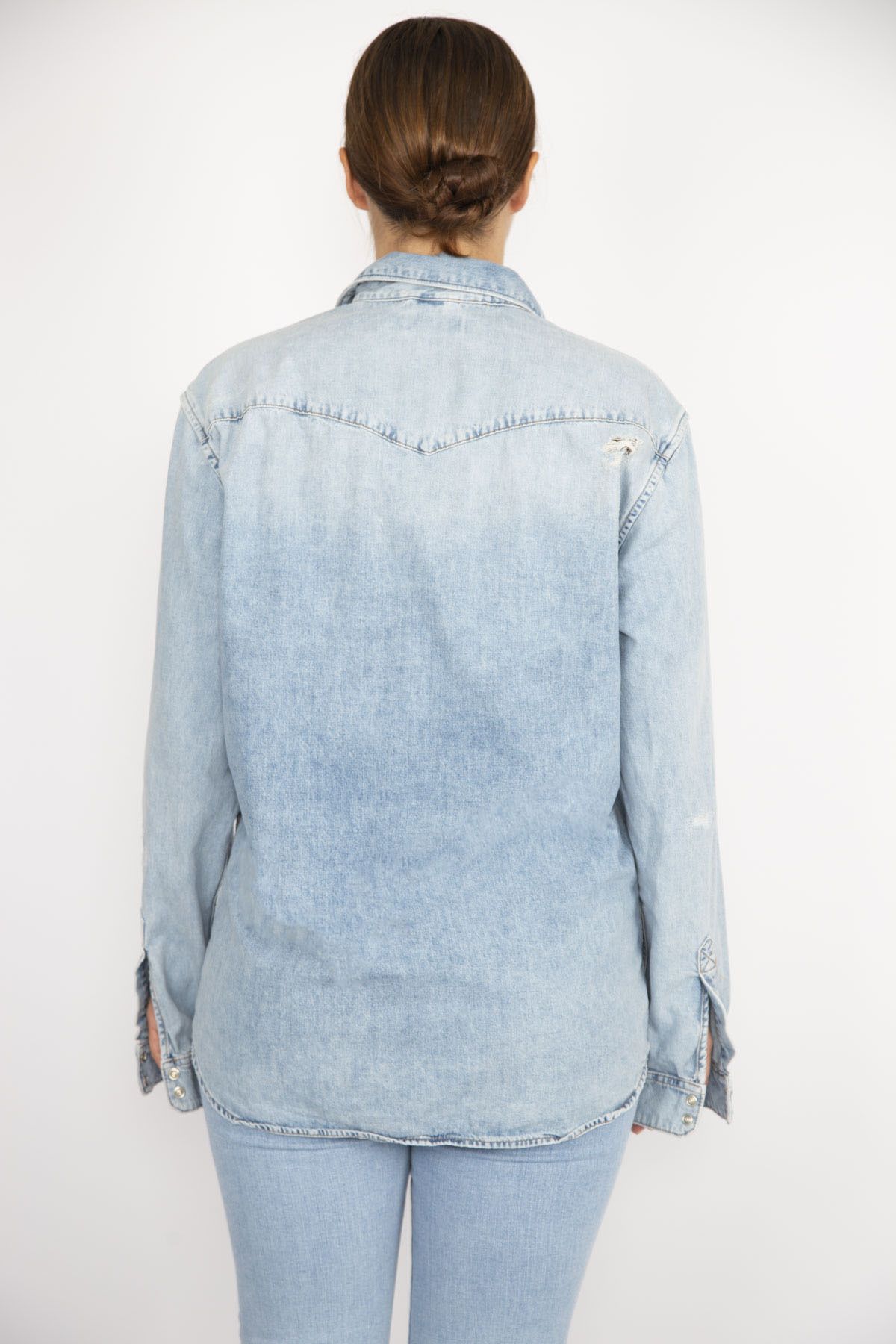 Şans-Blaues Damen-Jeanshemd mit Druckknöpfen in großen Größen 65N36975 3