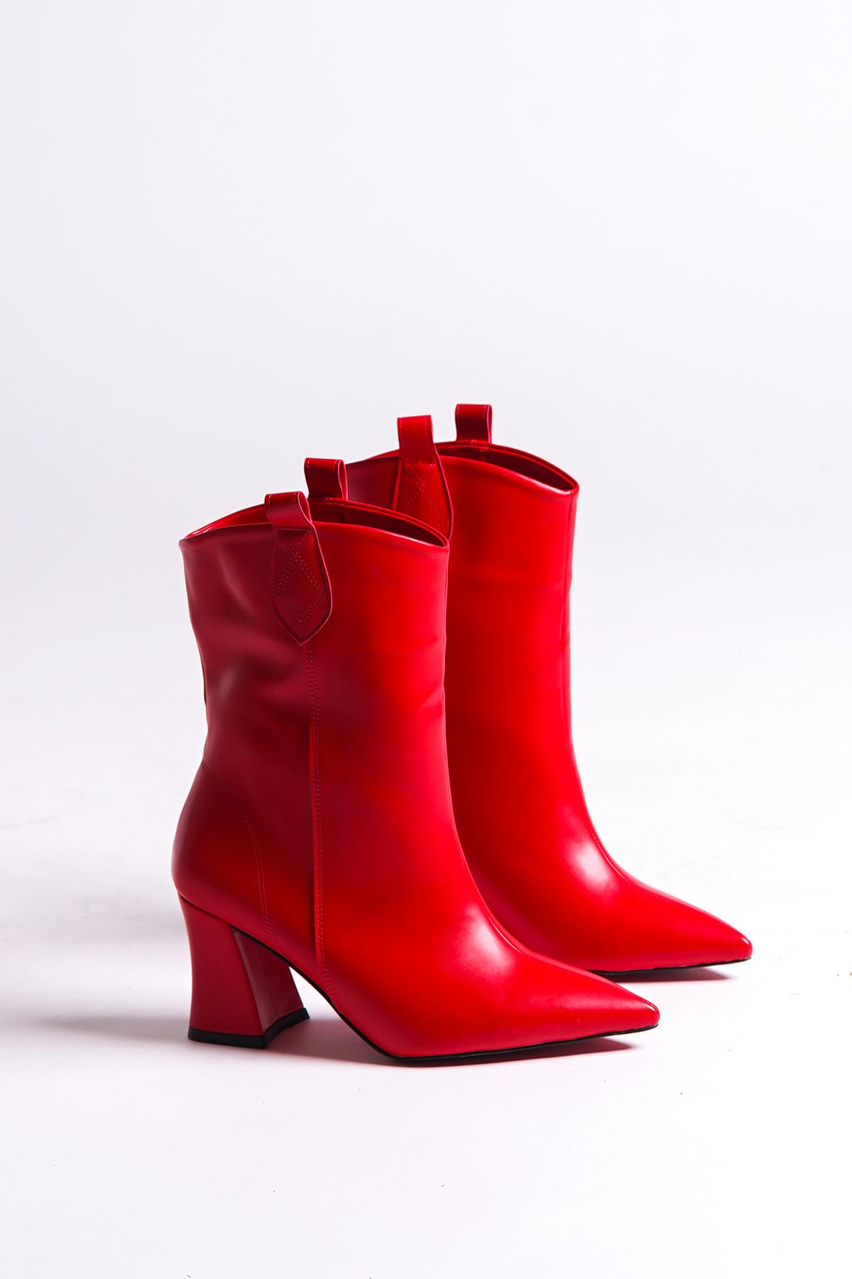 Berry store shoe boots