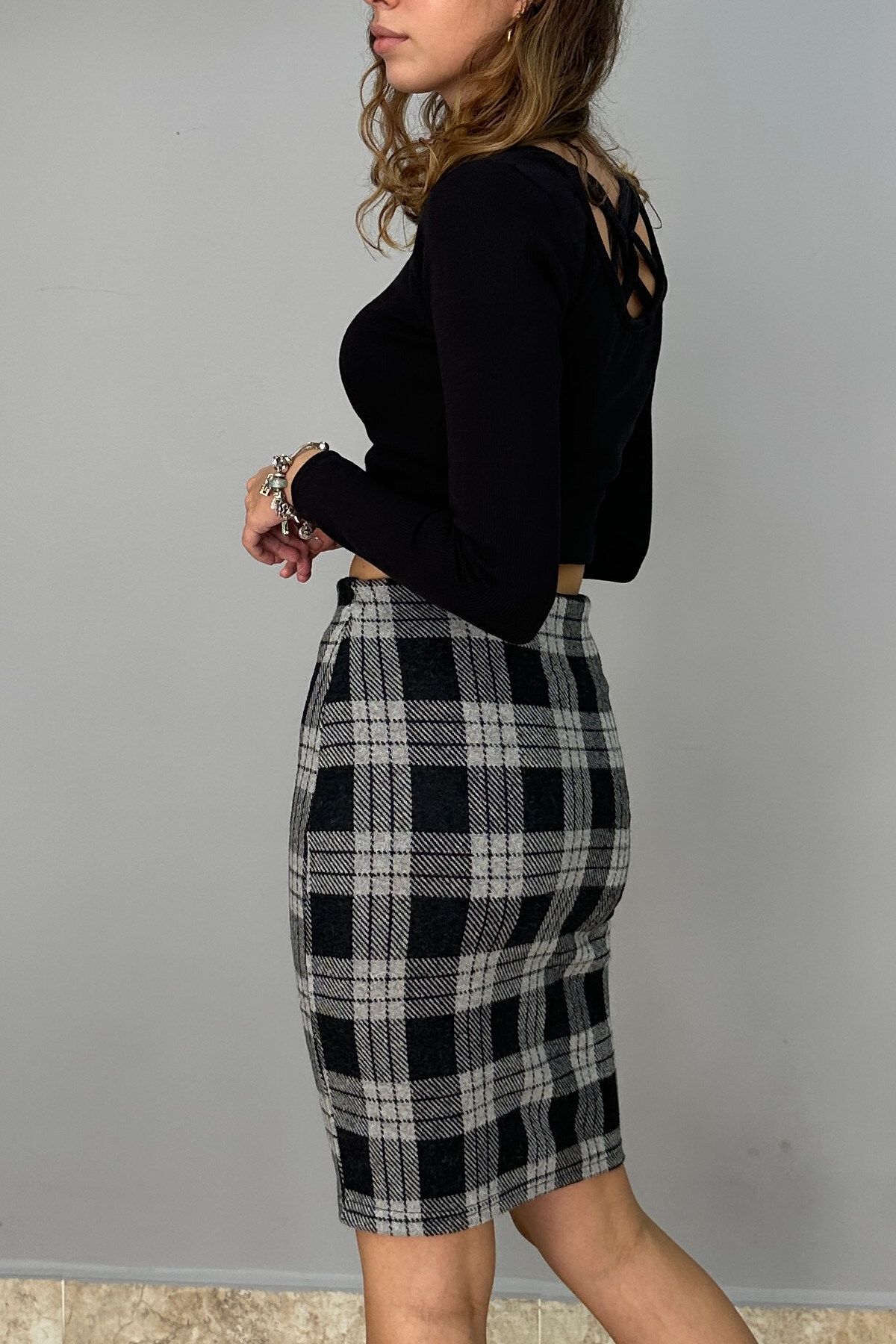 Tam Moda Women s Pencil Skirt with Stamp Look Winter Gray Black Plaid