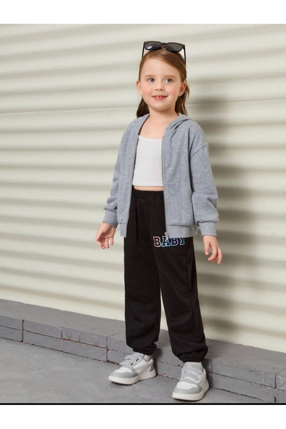 MORN NG K DS Girl s Gray Hooded Zippered Printed Sweatshirt
