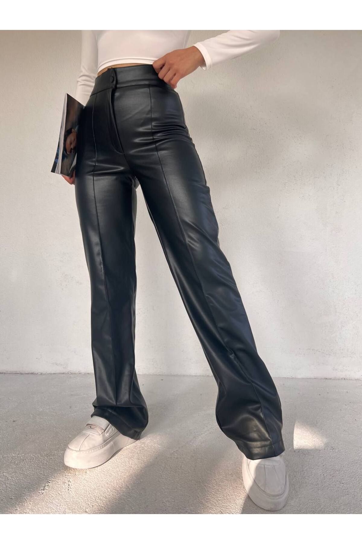VOLT CLOTH NG Women s Ribbed Leather Trousers
