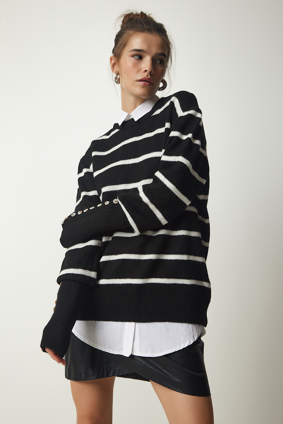 Happiness İstanbul Woman's Black Striped Knit Sweater NF00073