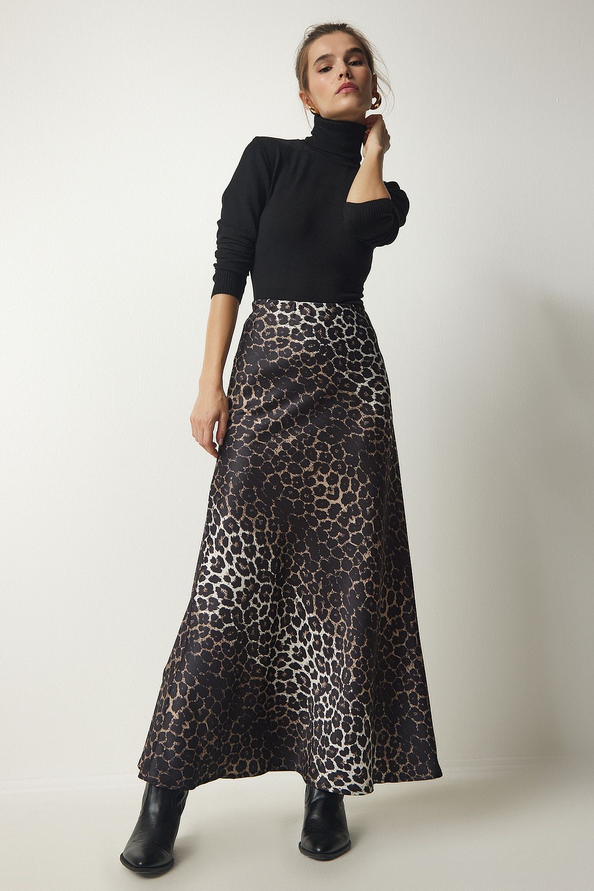 Dark leopard on sale maxi skirt