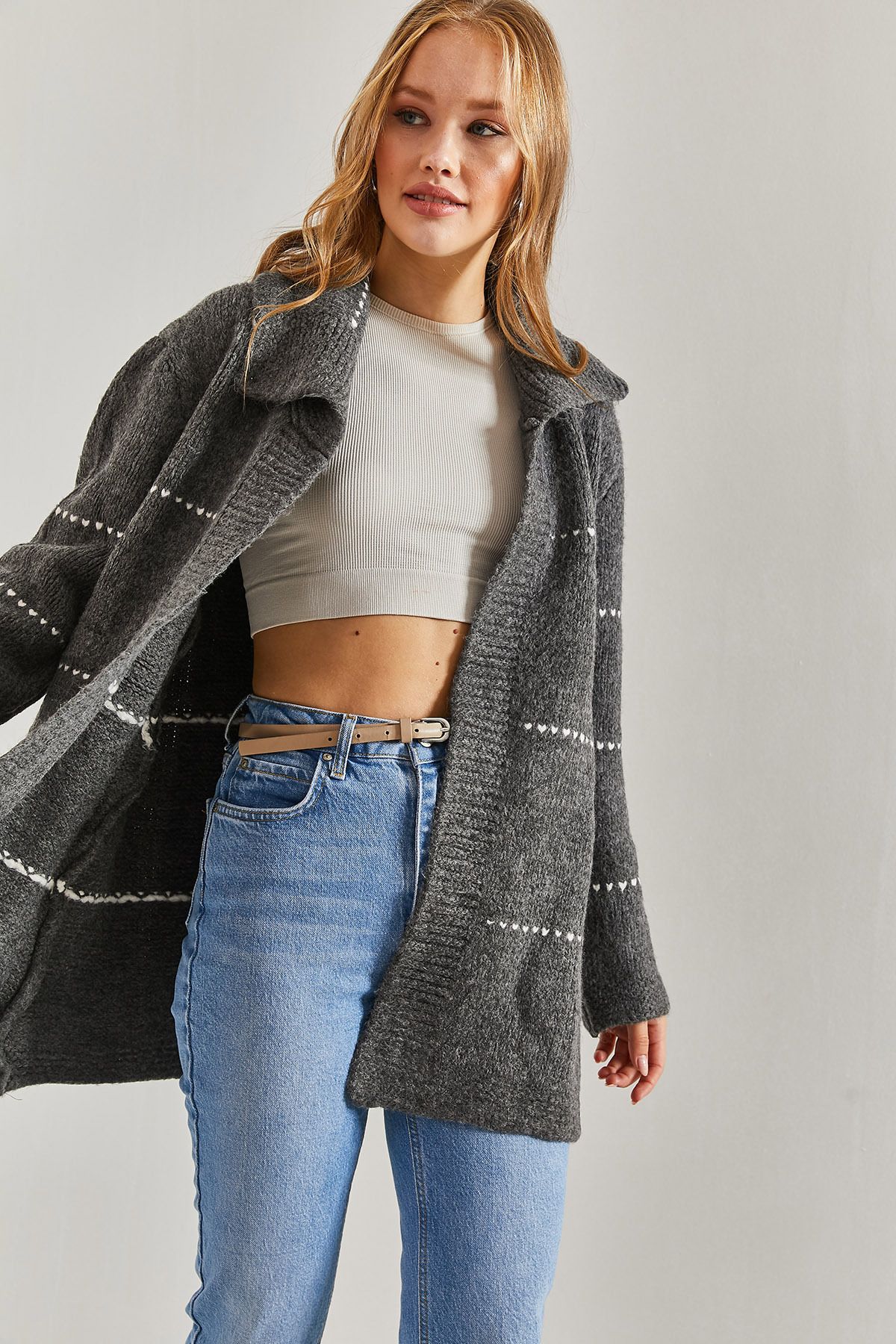 Bianco Lucci-Gestreifter dicker Strick-Cardigan für Damen 5