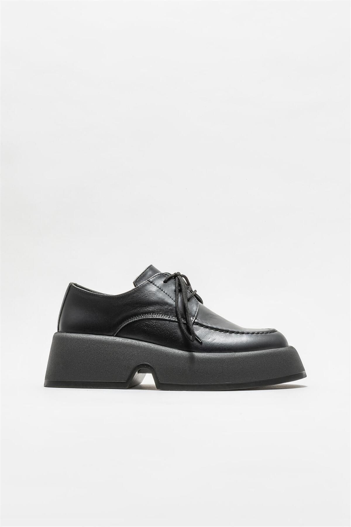 Elle Shoes Siyah Deri Kadın Oxford