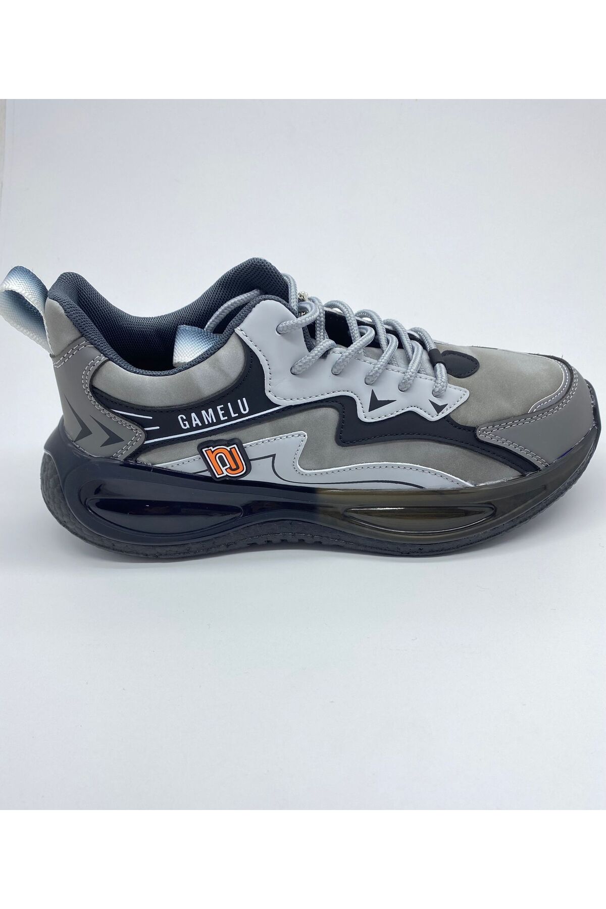  کفش‌های ورزشی مردانه سووا