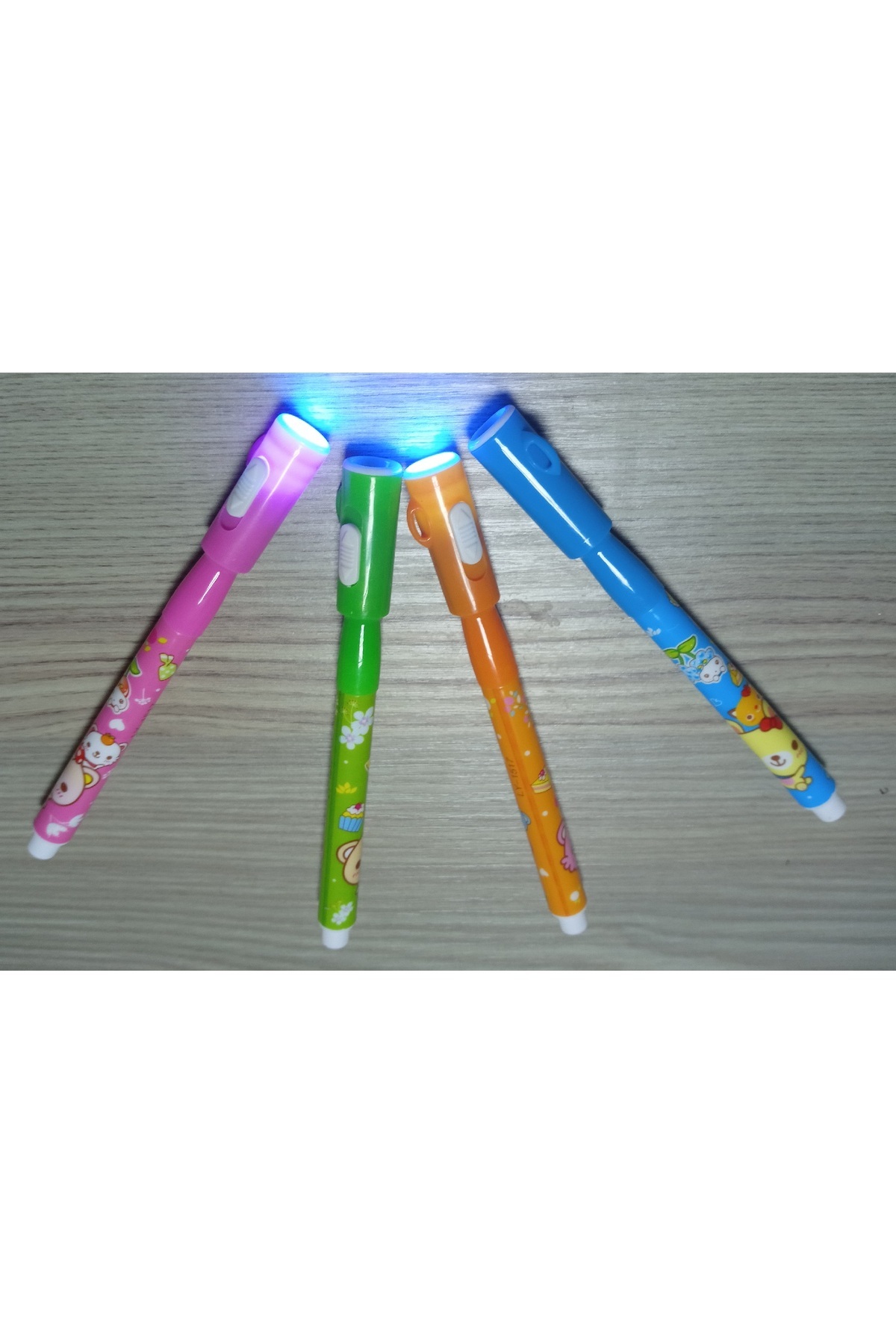 Buhara Yayınları Görünmez Yazılı Kalem / Işığı ile Görünen