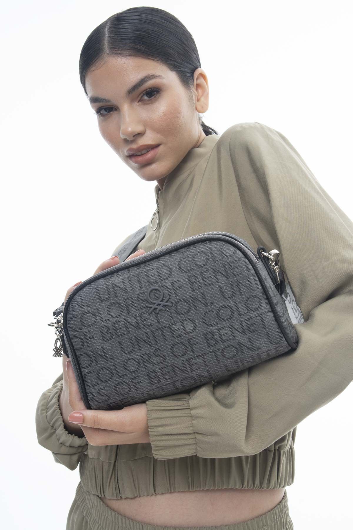 United Colors of Benetton BENETTON WOMEN S CROSSBODY BAG GRAY BNT1108