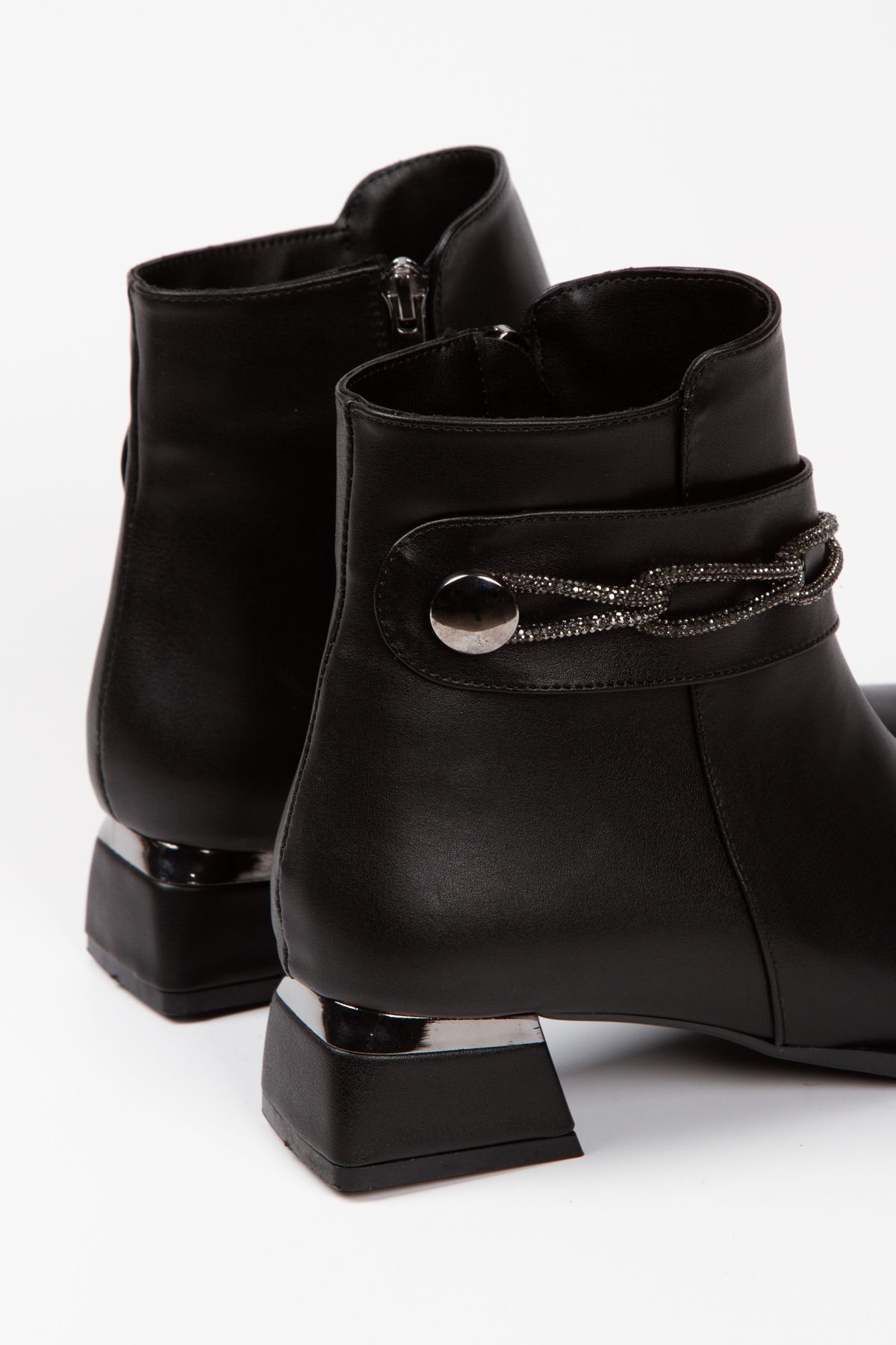 Methacrylate heel stretch ankle boots hot sale