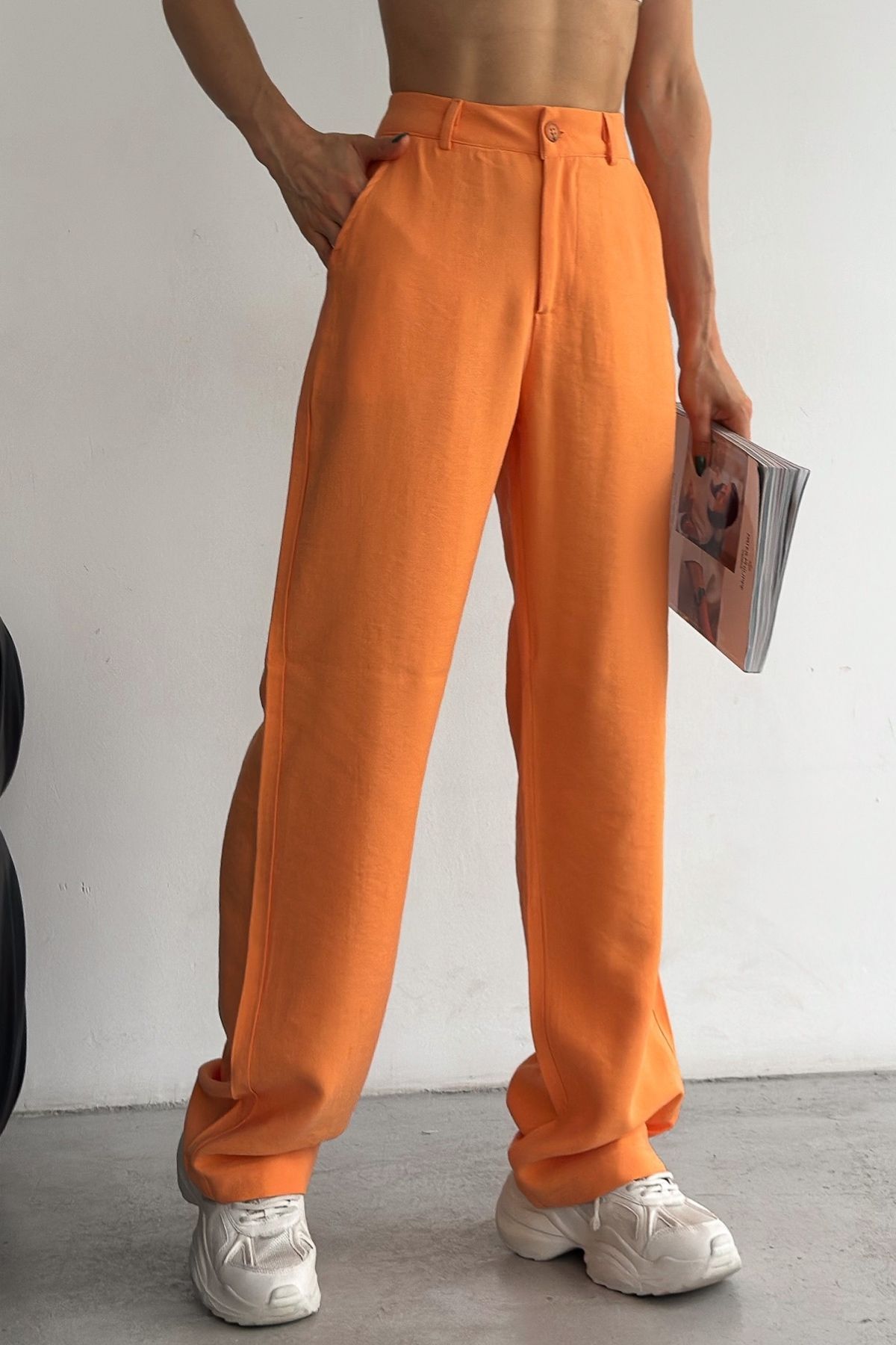 complete the look image