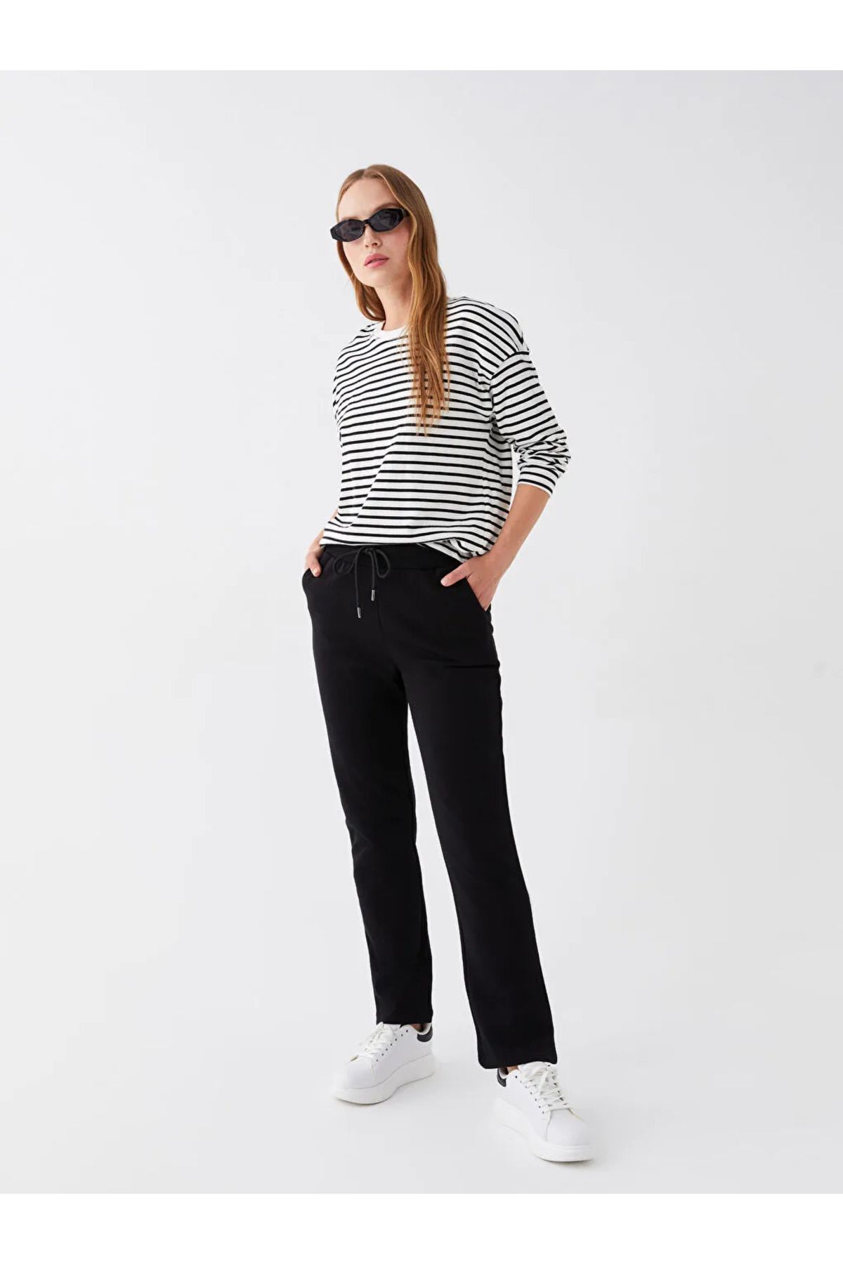  LC Waikiki LCWAIKIKI Basic Kad?n Beli Lastikli Düz E?ofman