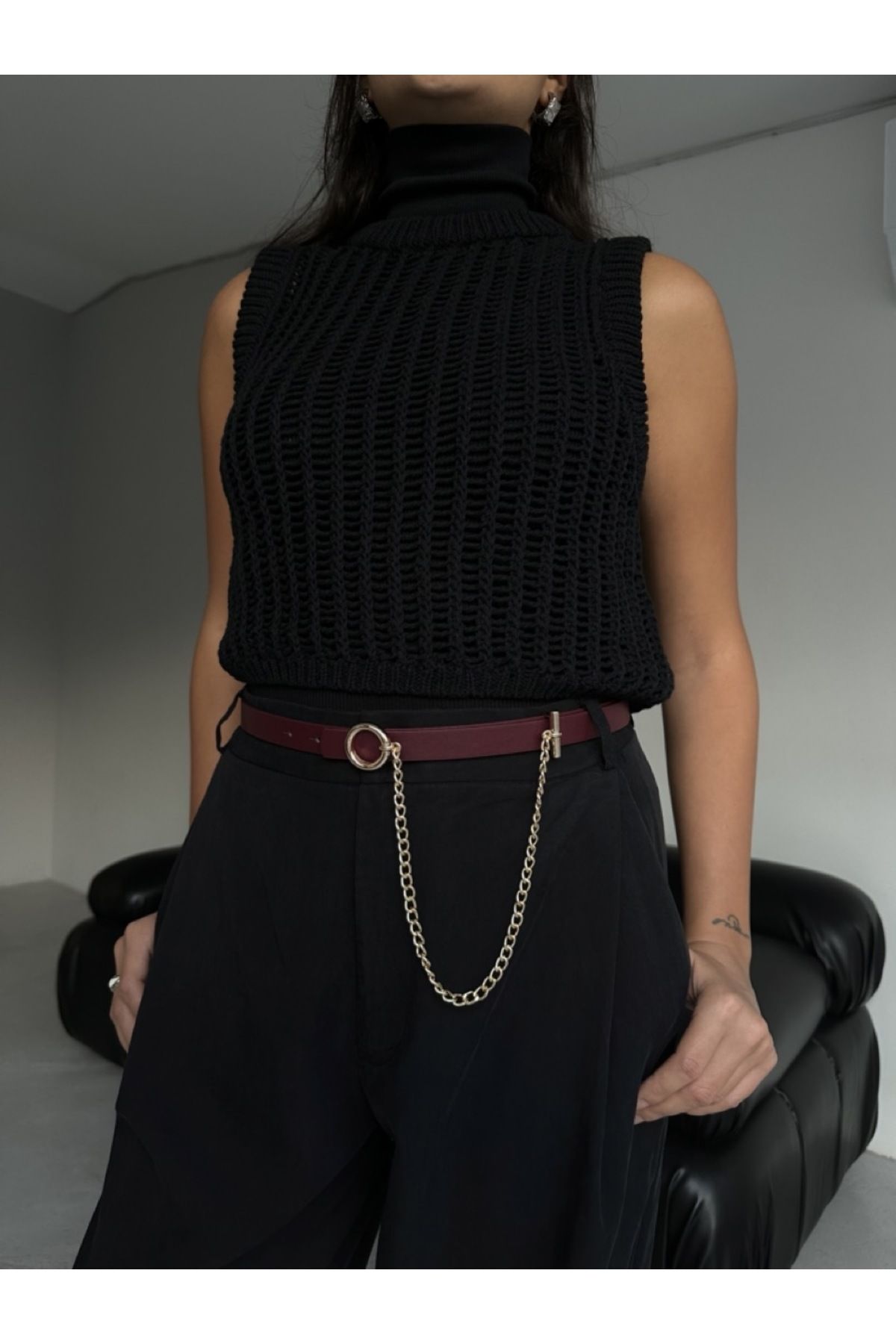 coaksco Women s Gold Dangle Chain Detailed Burgundy Belt
