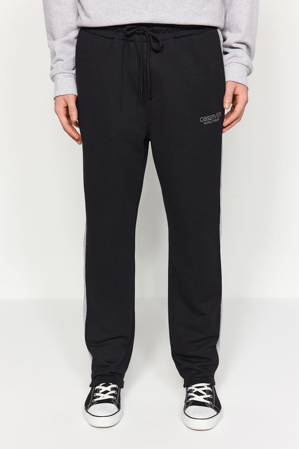 Trendyol Collection Black Men s Regular Cut Contrast Color Paneled
