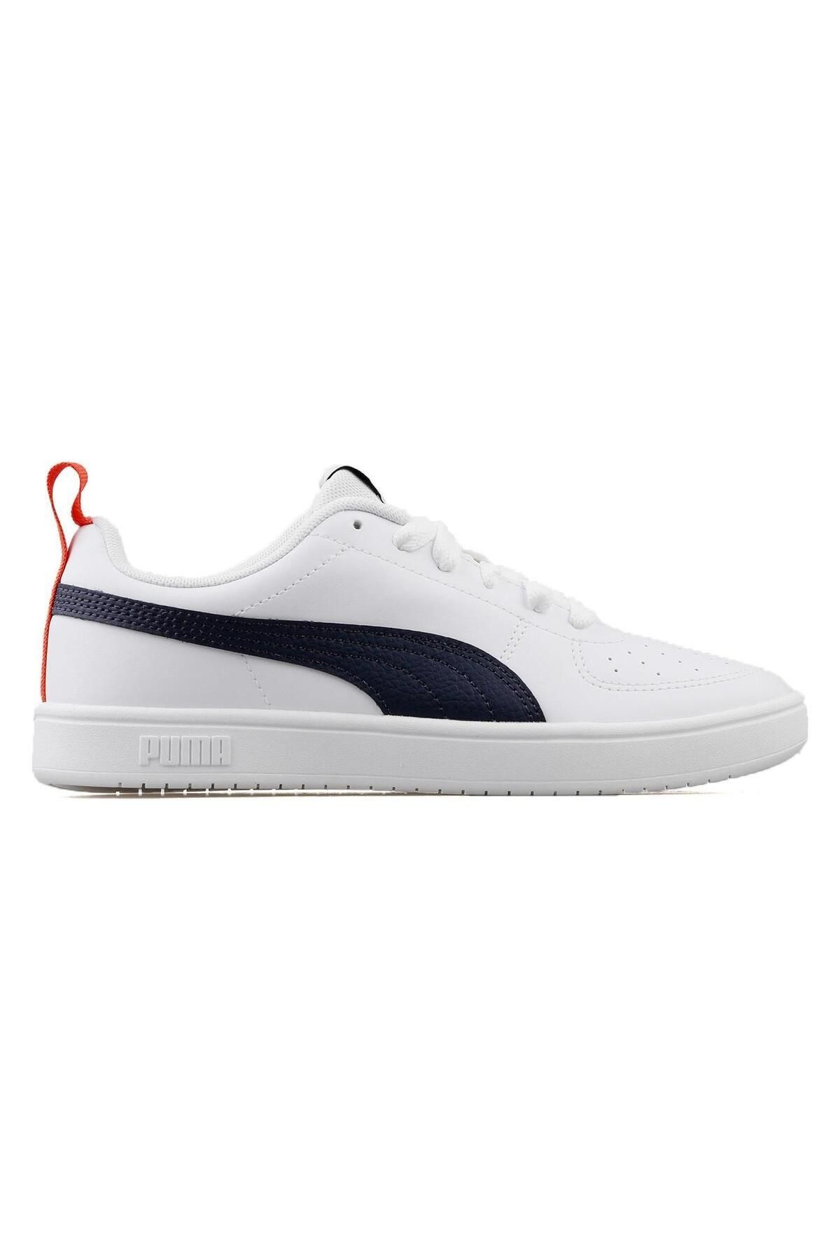 Navy blue and white pumas deals