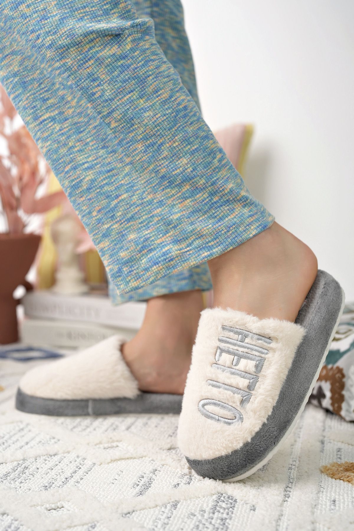Front closed slippers deals